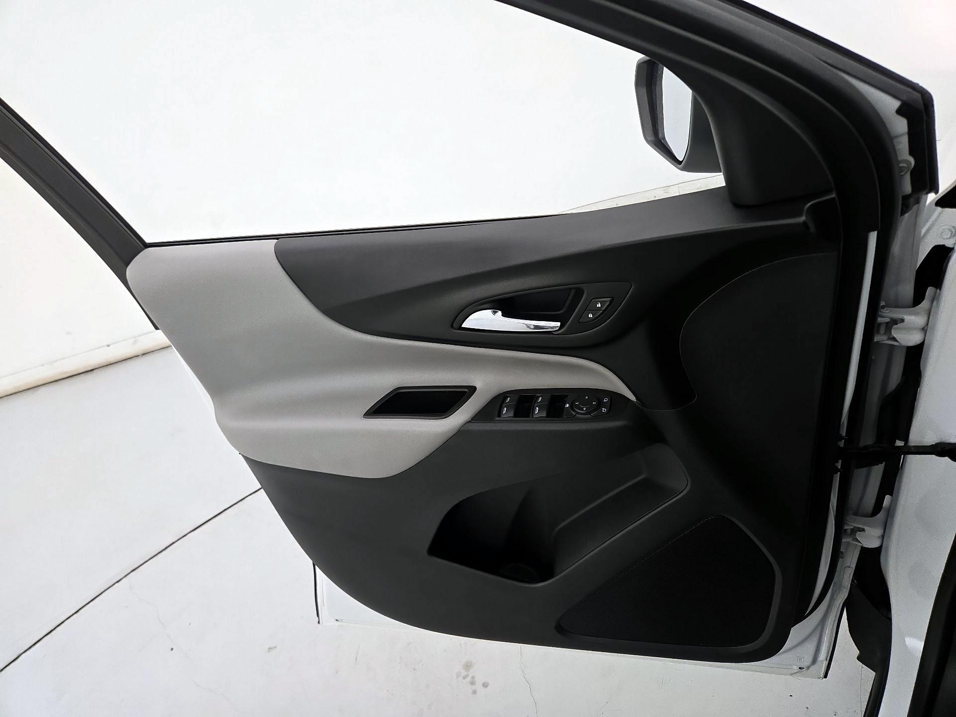 Thumbnail: 2021 Chevrolet Equinox - 12