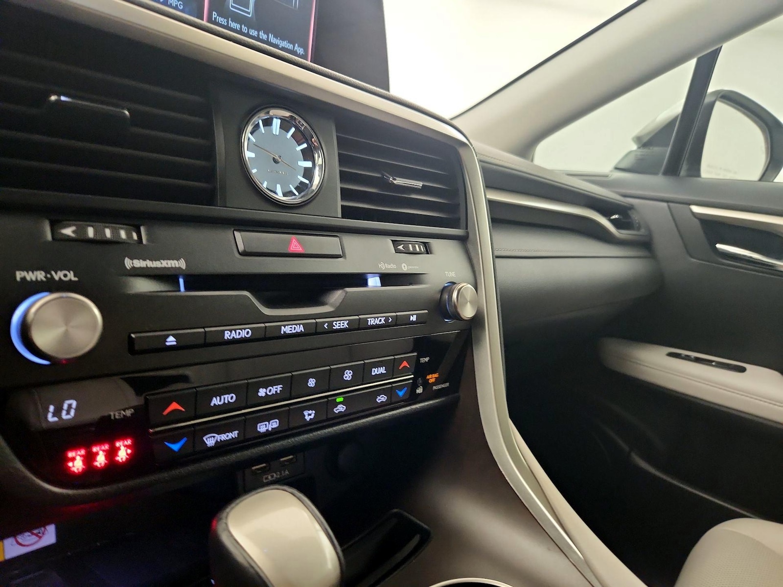 2022 Lexus RX 350 - Photo 17