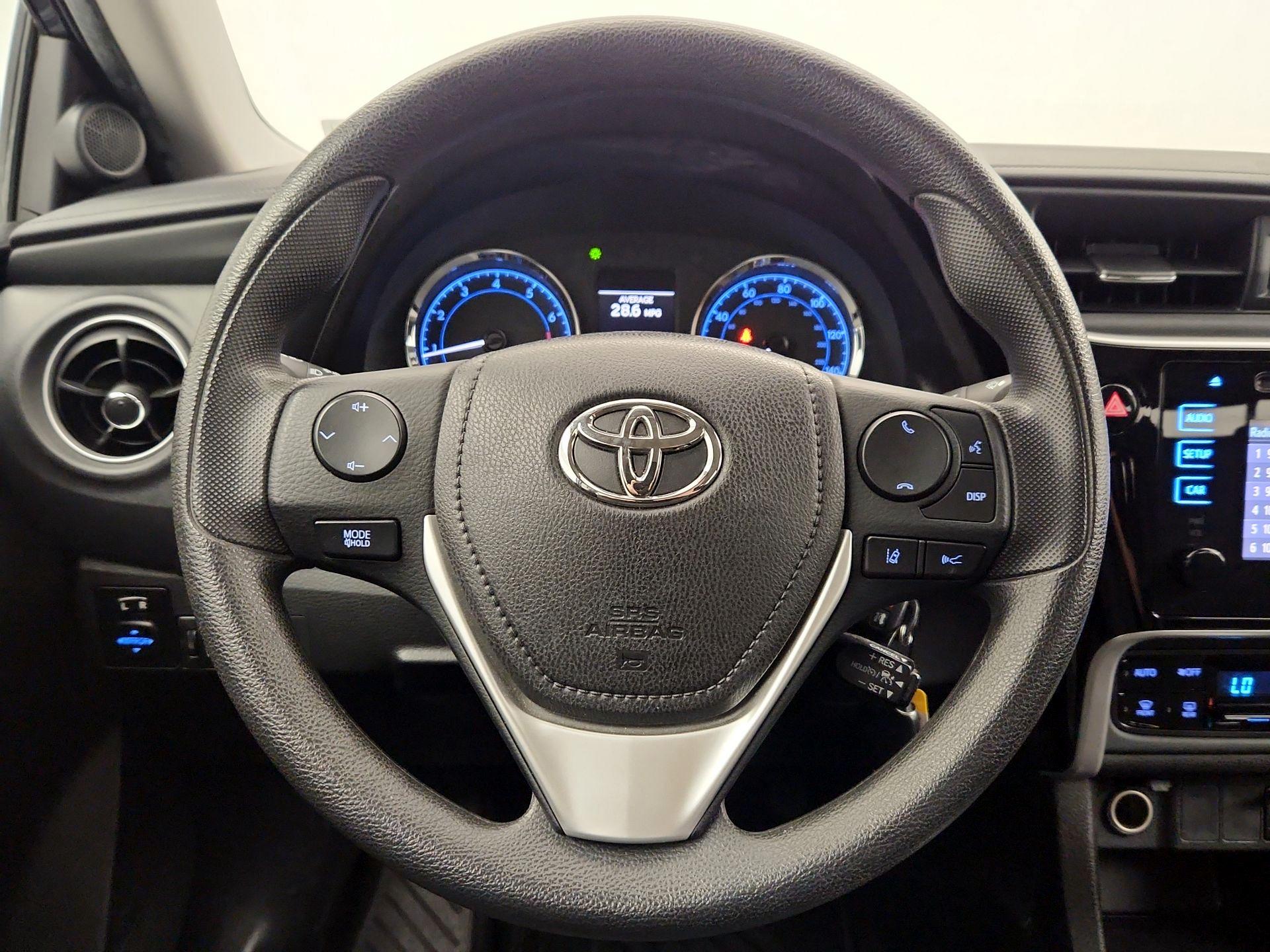 Thumbnail: 2017 Toyota Corolla - 10