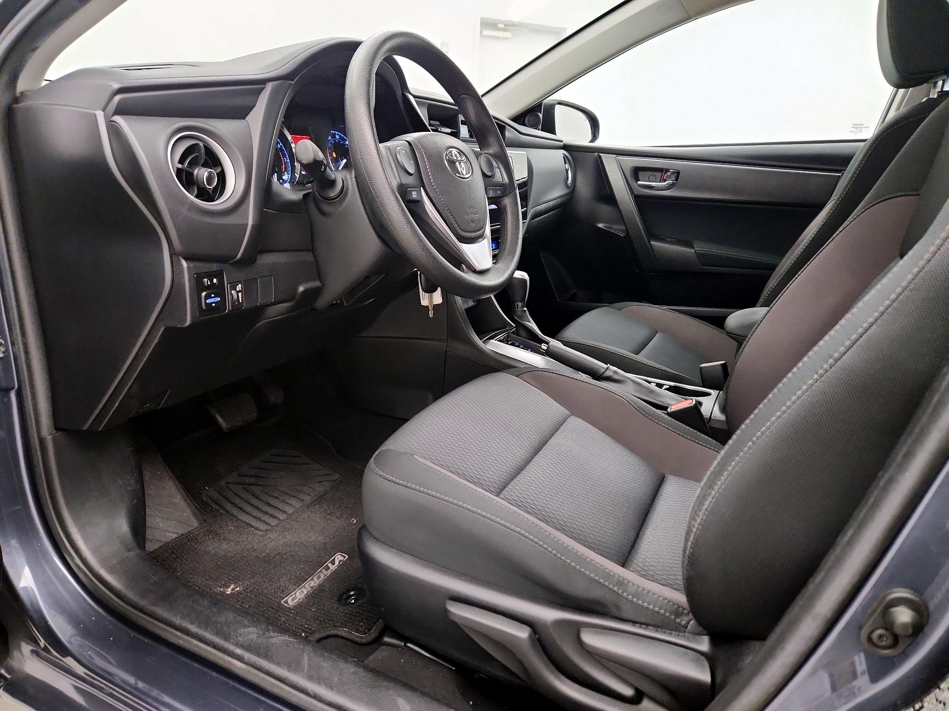 Thumbnail: 2017 Toyota Corolla - 11