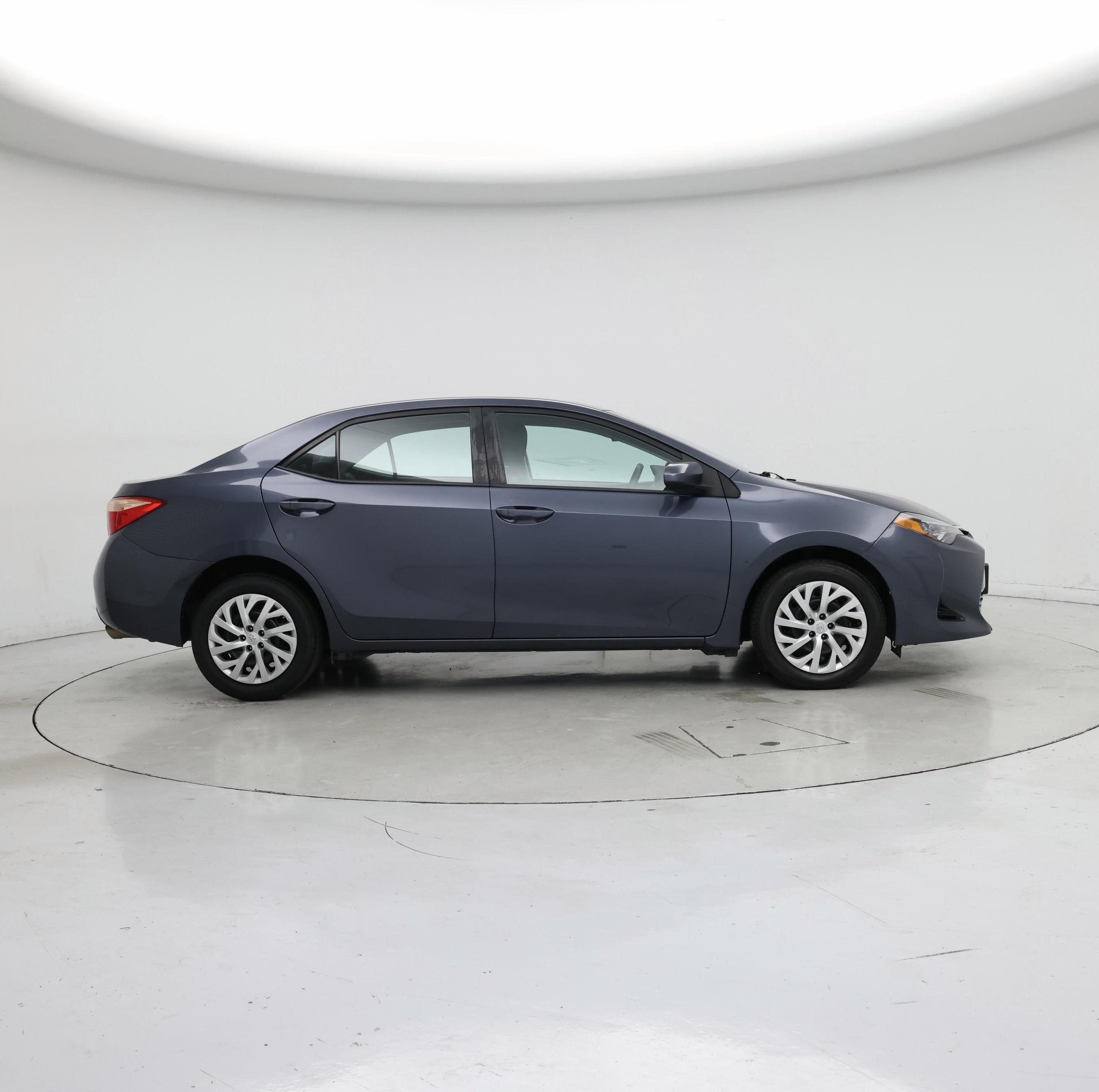 Thumbnail: 2017 Toyota Corolla - 7