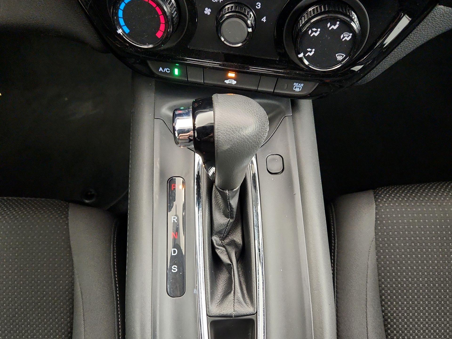 Thumbnail: 2019 Honda HR-V - 17