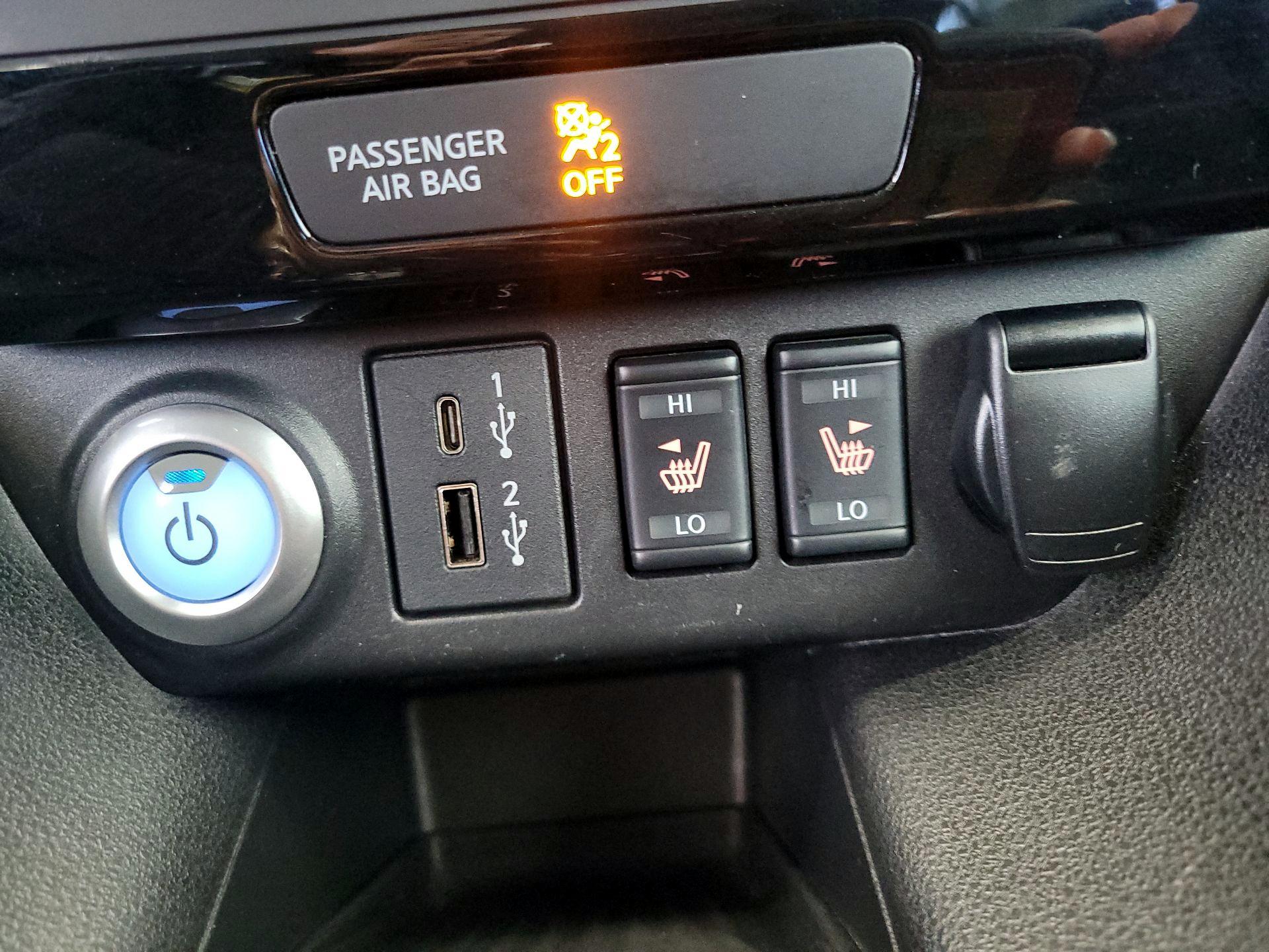 Thumbnail: 2023 Nissan Leaf - 18