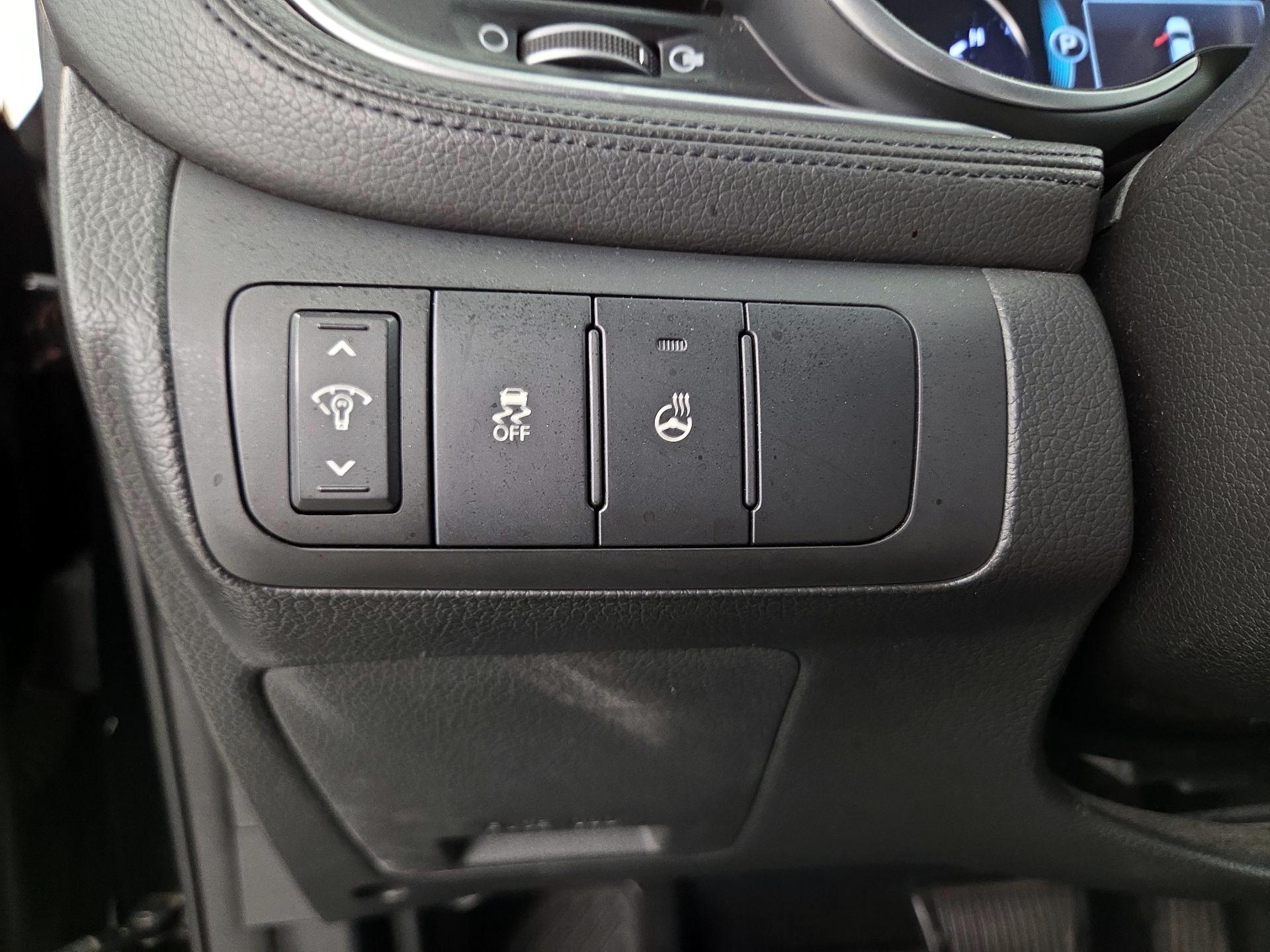 Thumbnail: 2014 Kia Optima - 13