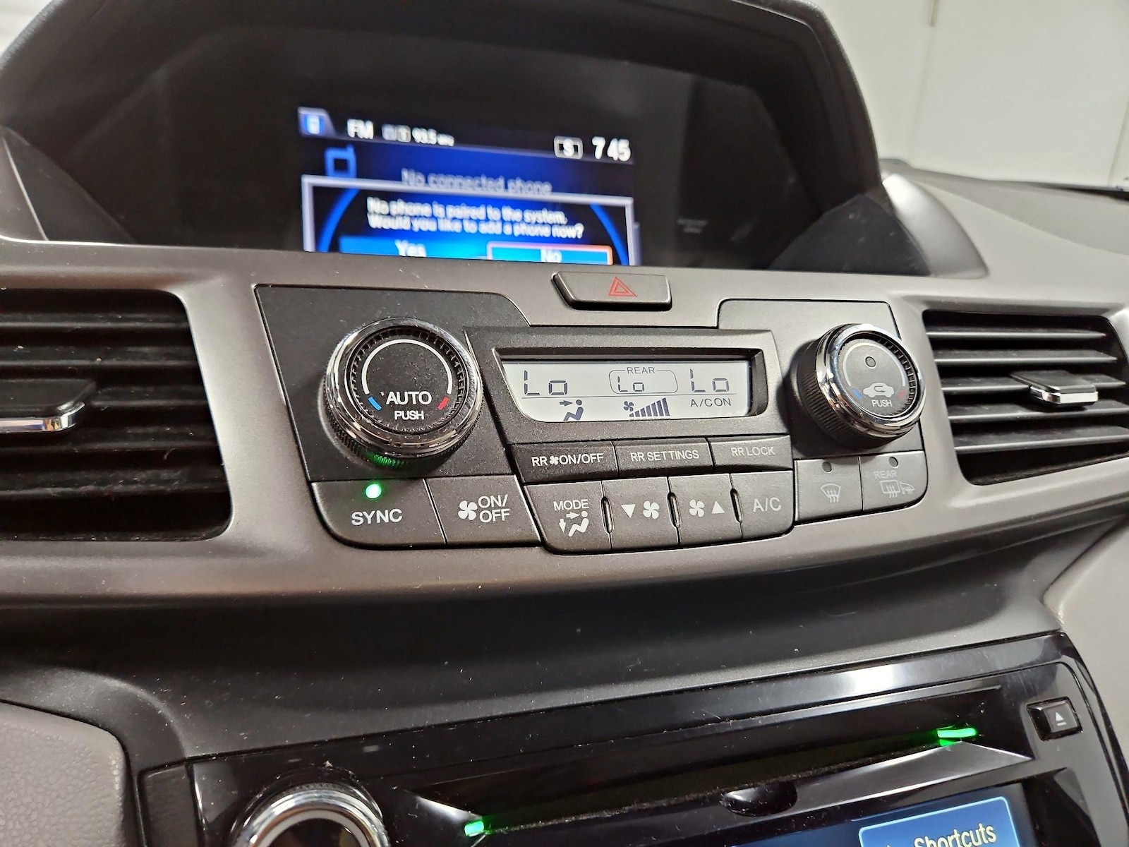 2016 Honda Odyssey EX - Photo 17