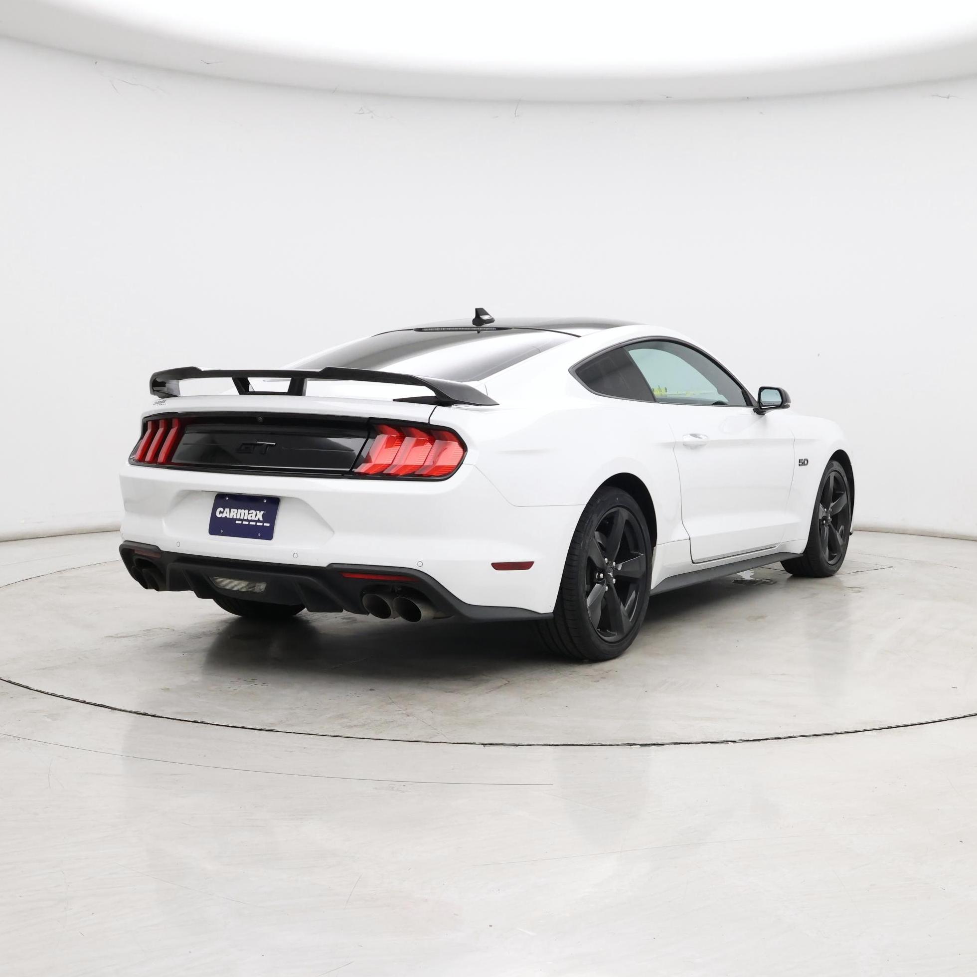 Thumbnail: 2022 Ford Mustang - 8