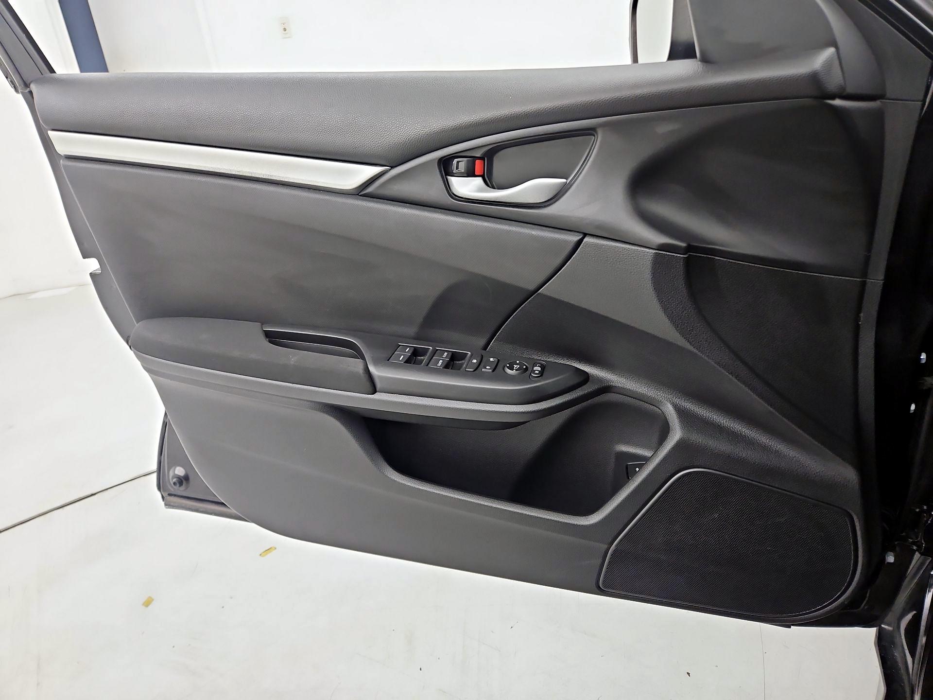 Thumbnail: 2018 Honda Civic - 12