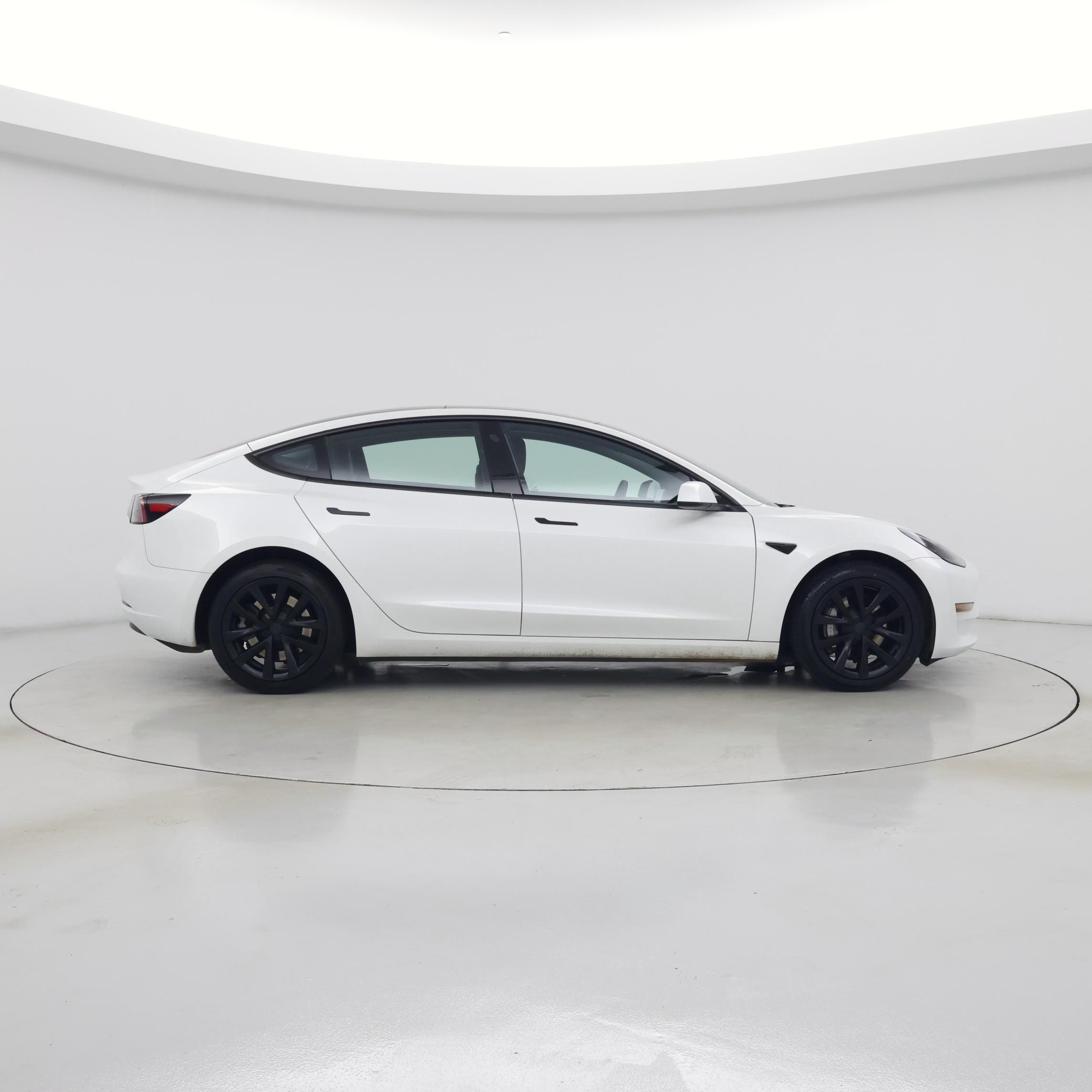 Thumbnail: 2023 Tesla Model 3 - 7