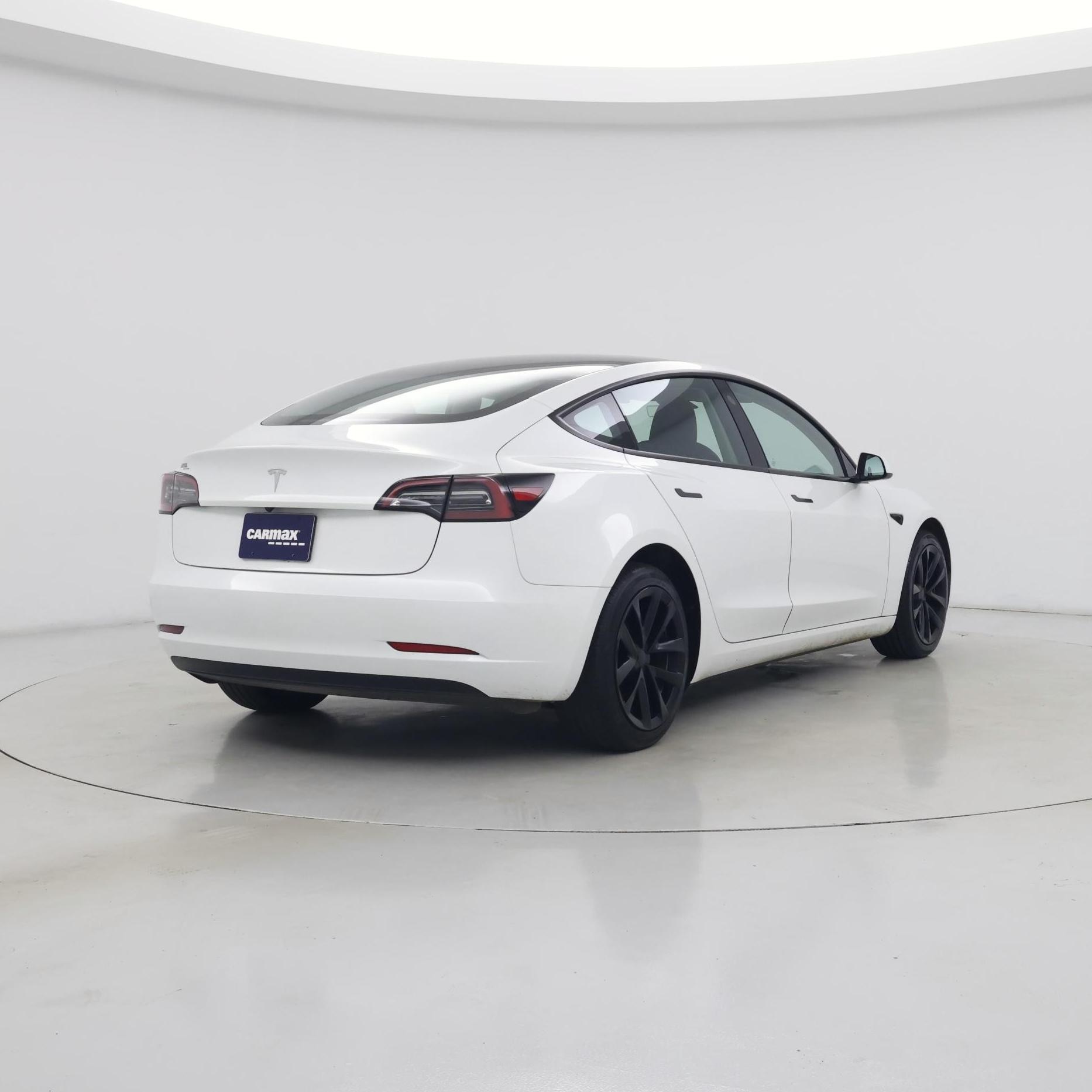 Thumbnail: 2023 Tesla Model 3 - 8
