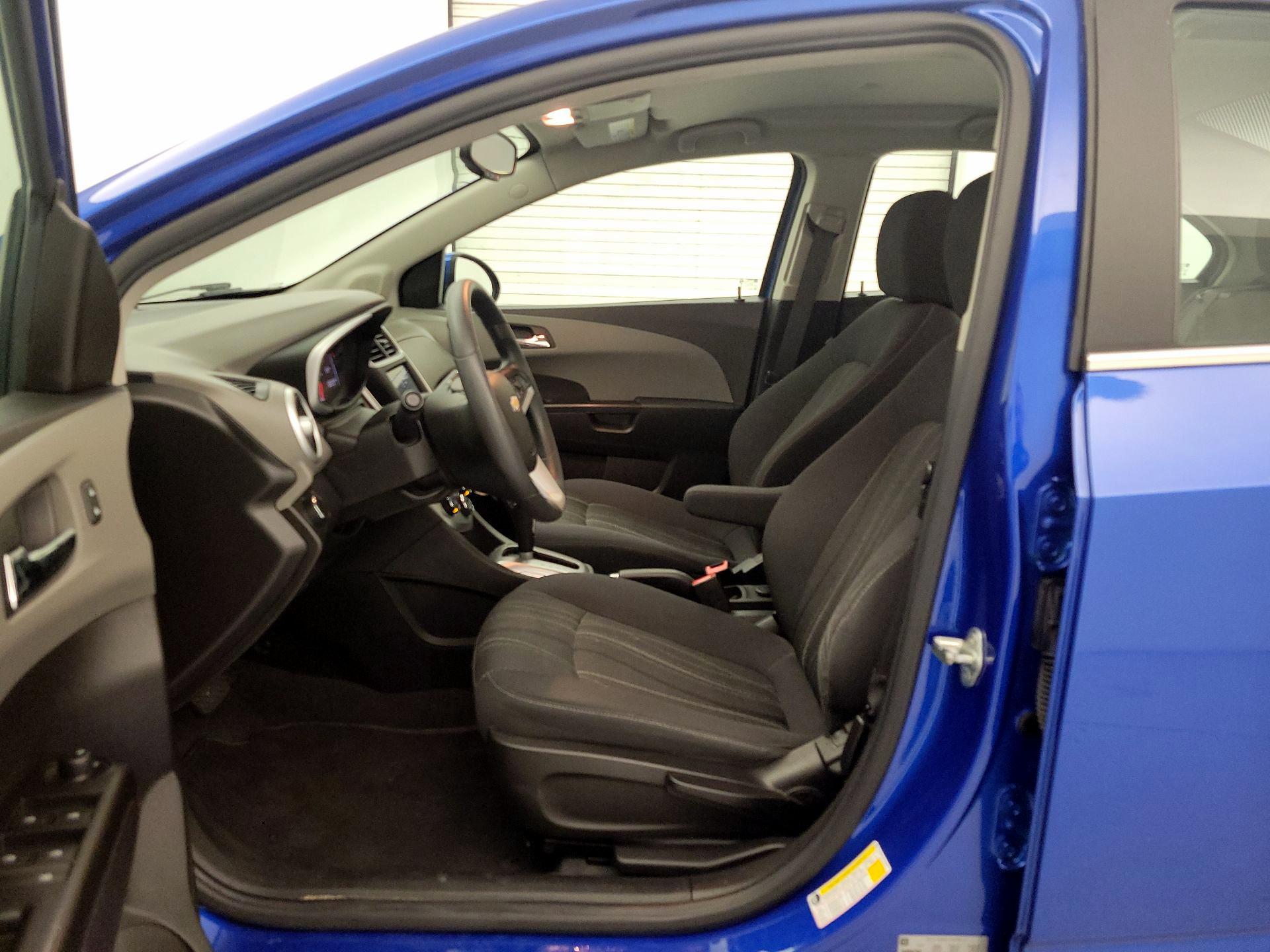 Thumbnail: 2018 Chevrolet Sonic - 11