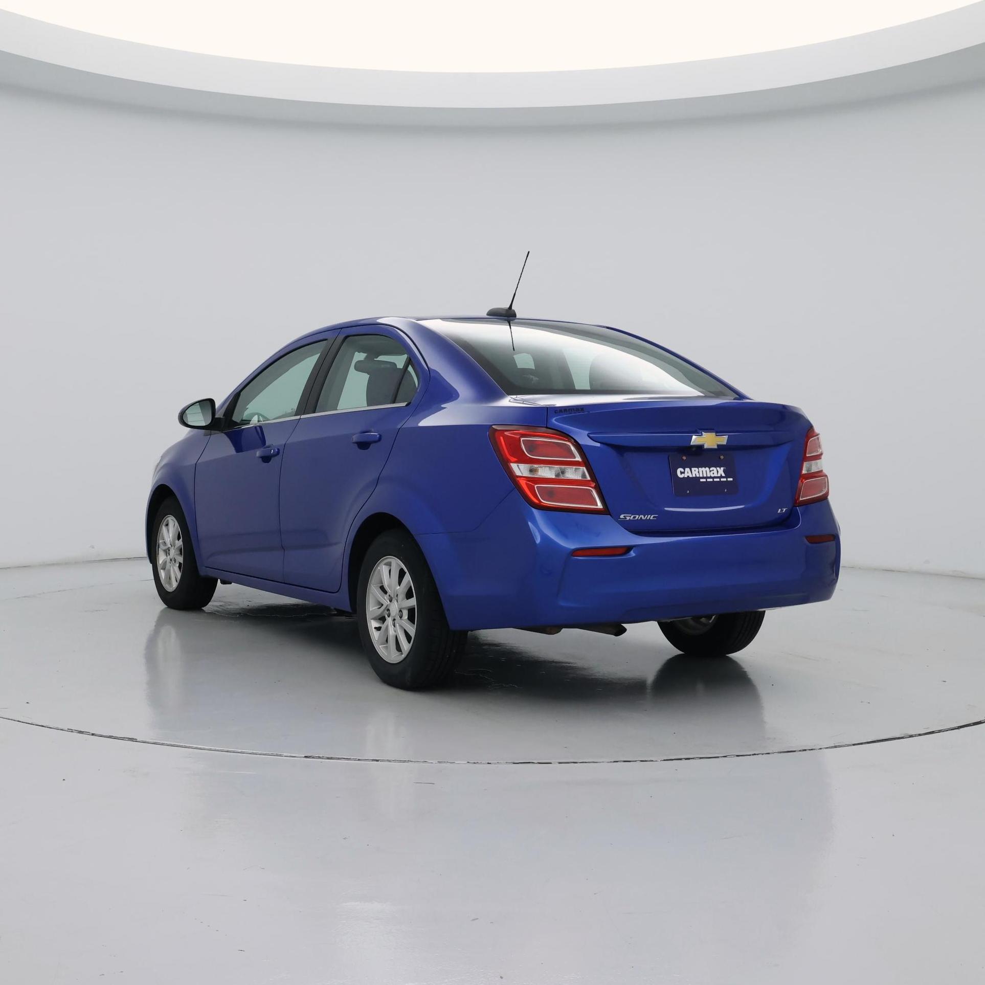Thumbnail: 2018 Chevrolet Sonic - 2