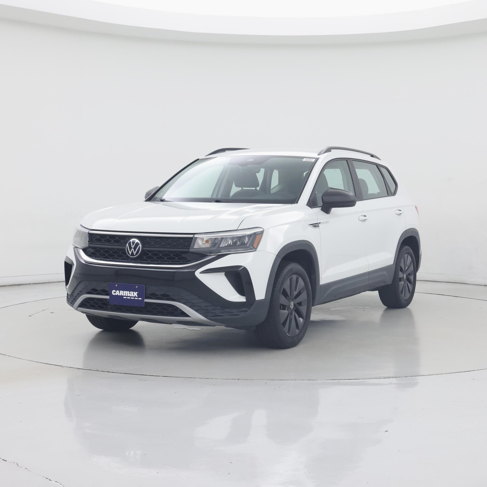 Thumbnail: 2023 Volkswagen Taos - 4