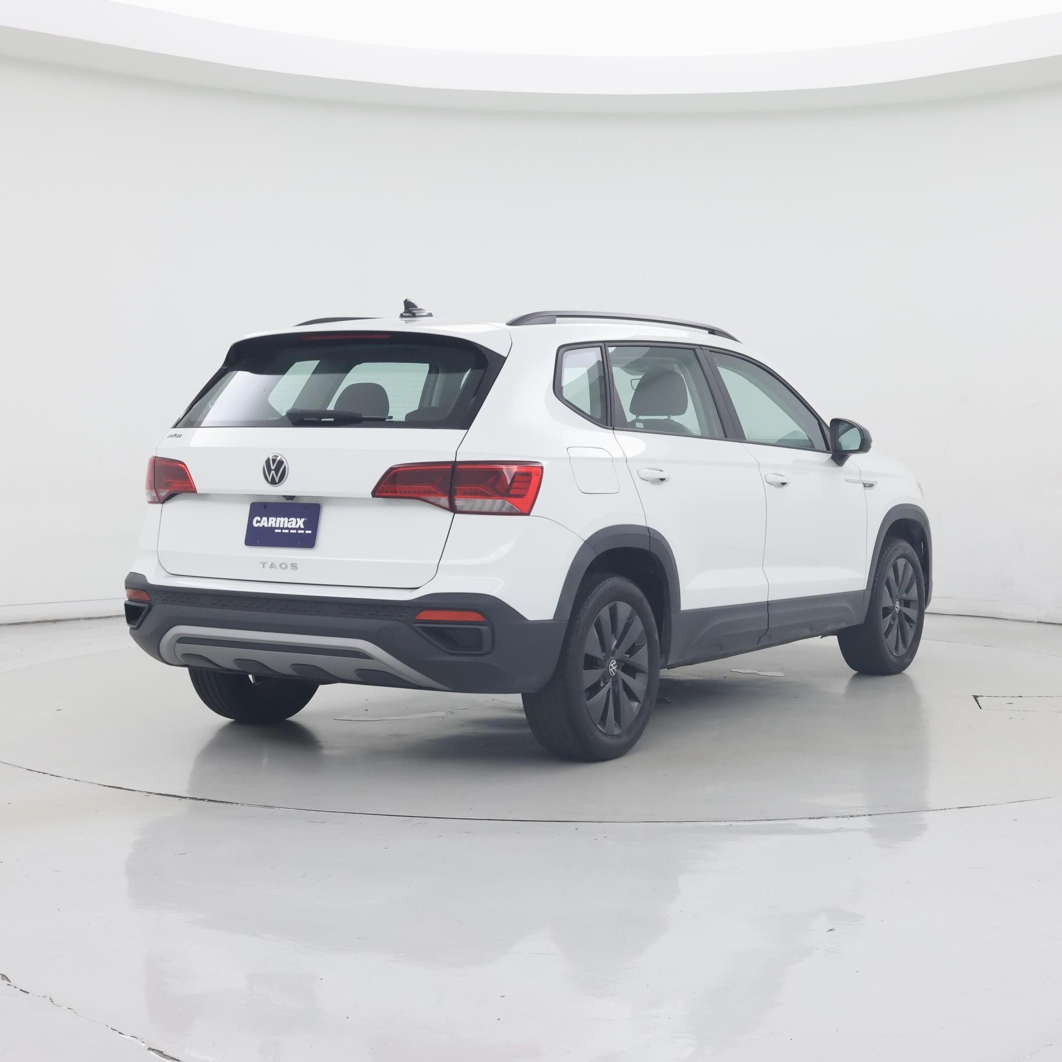 Thumbnail: 2023 Volkswagen Taos - 8