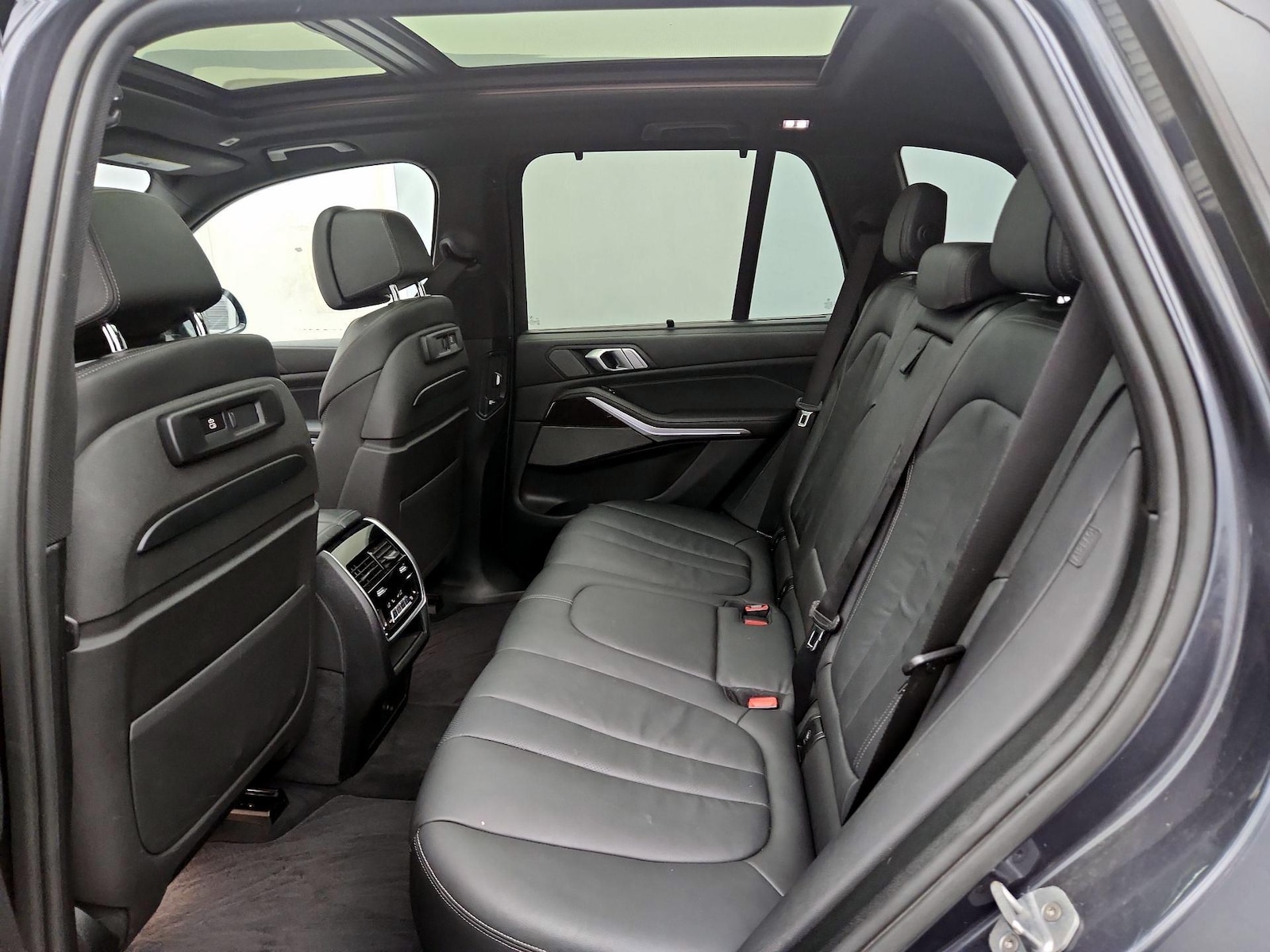 2020 BMW X5 M50i - Photo 22