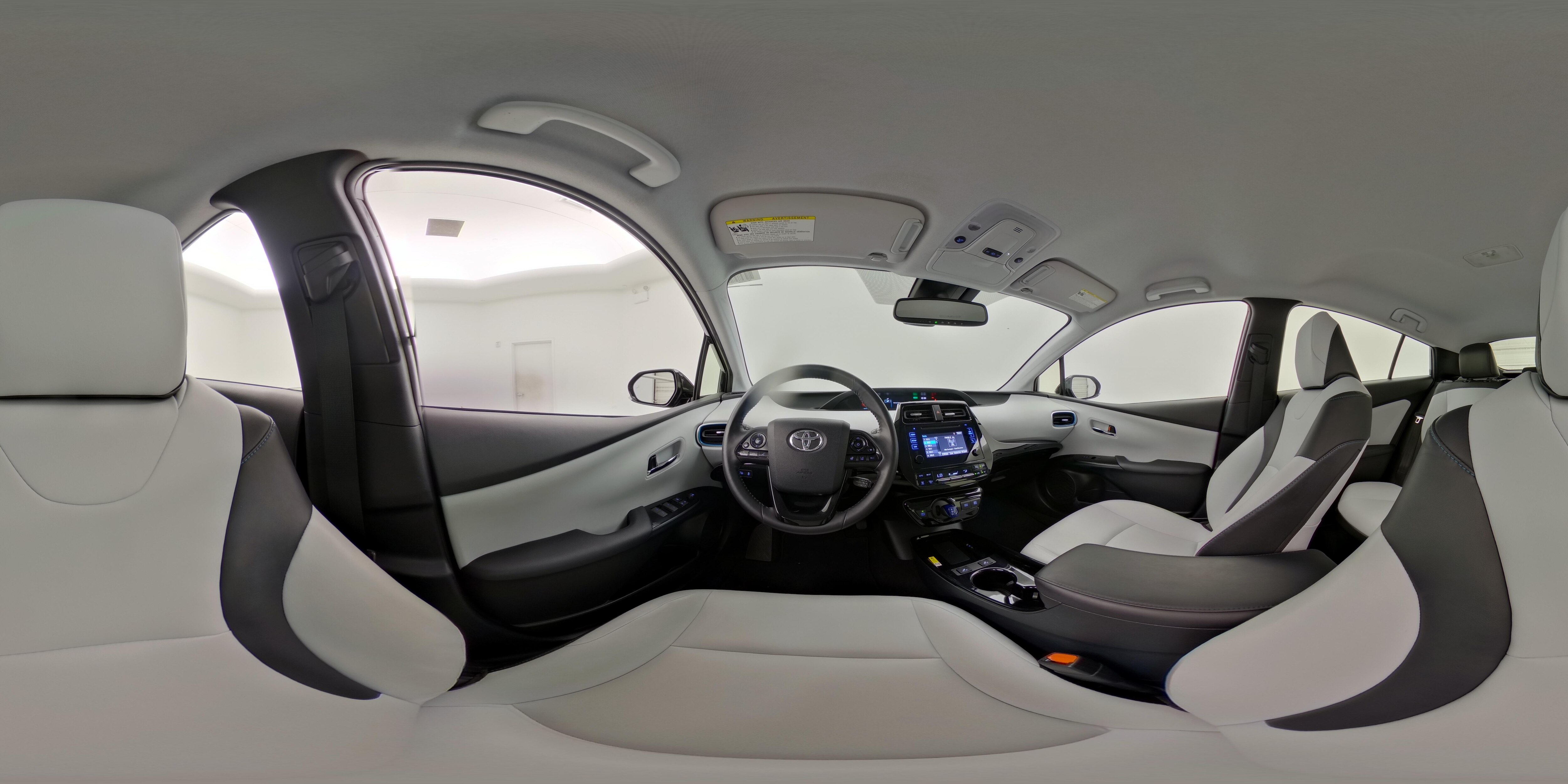 2019 Toyota Prius XLE - Photo 26