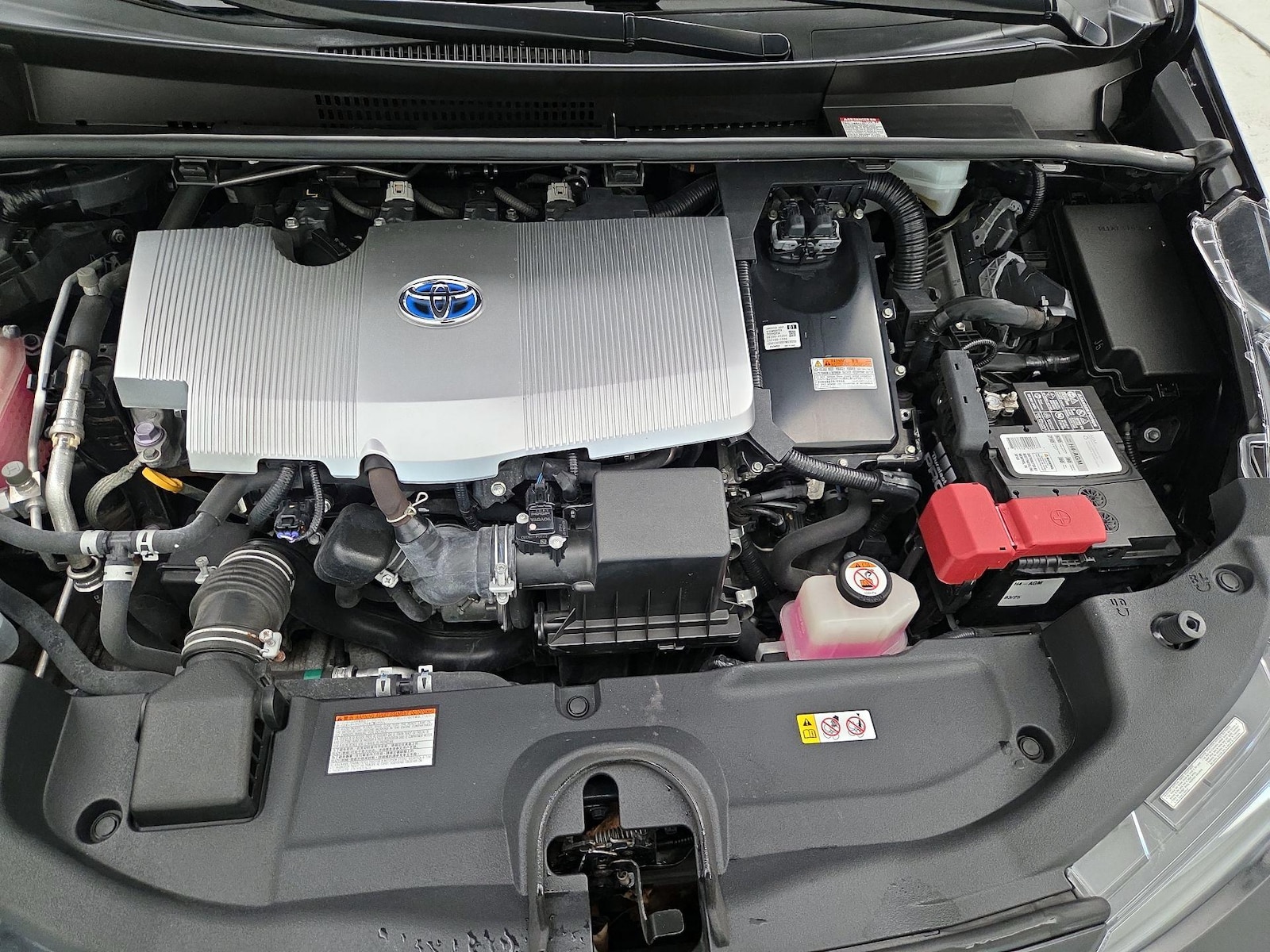 2019 Toyota Prius XLE - Photo 22