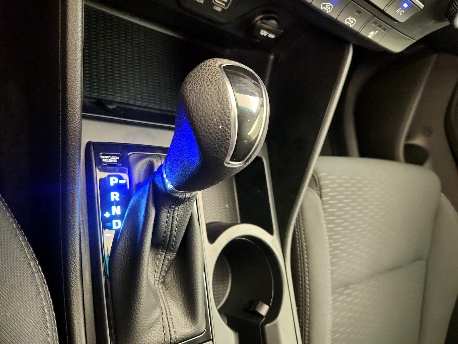 2020 Hyundai Tucson SEL - Photo 18