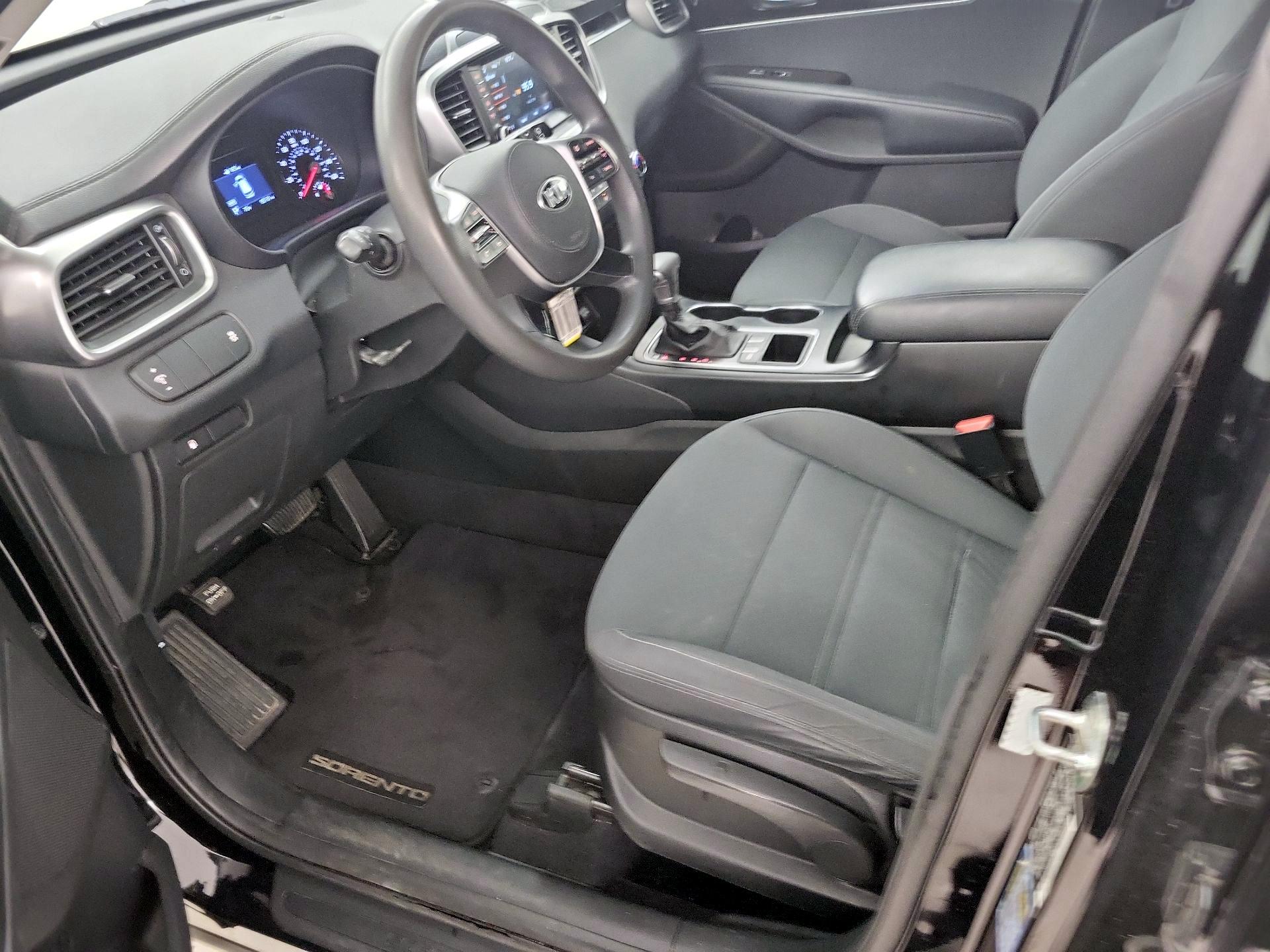 Thumbnail: 2019 Kia Sorento - 11