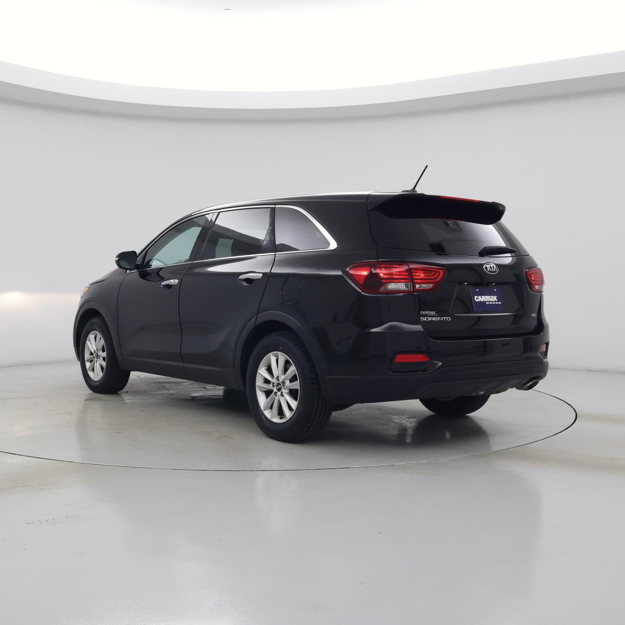 Thumbnail: 2019 Kia Sorento - 2