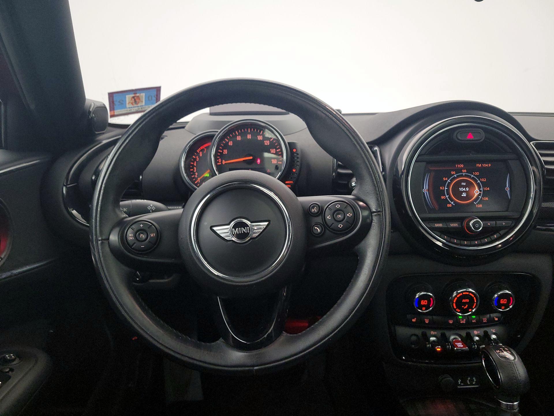 Thumbnail: 2016 MINI Cooper Clubman - 10