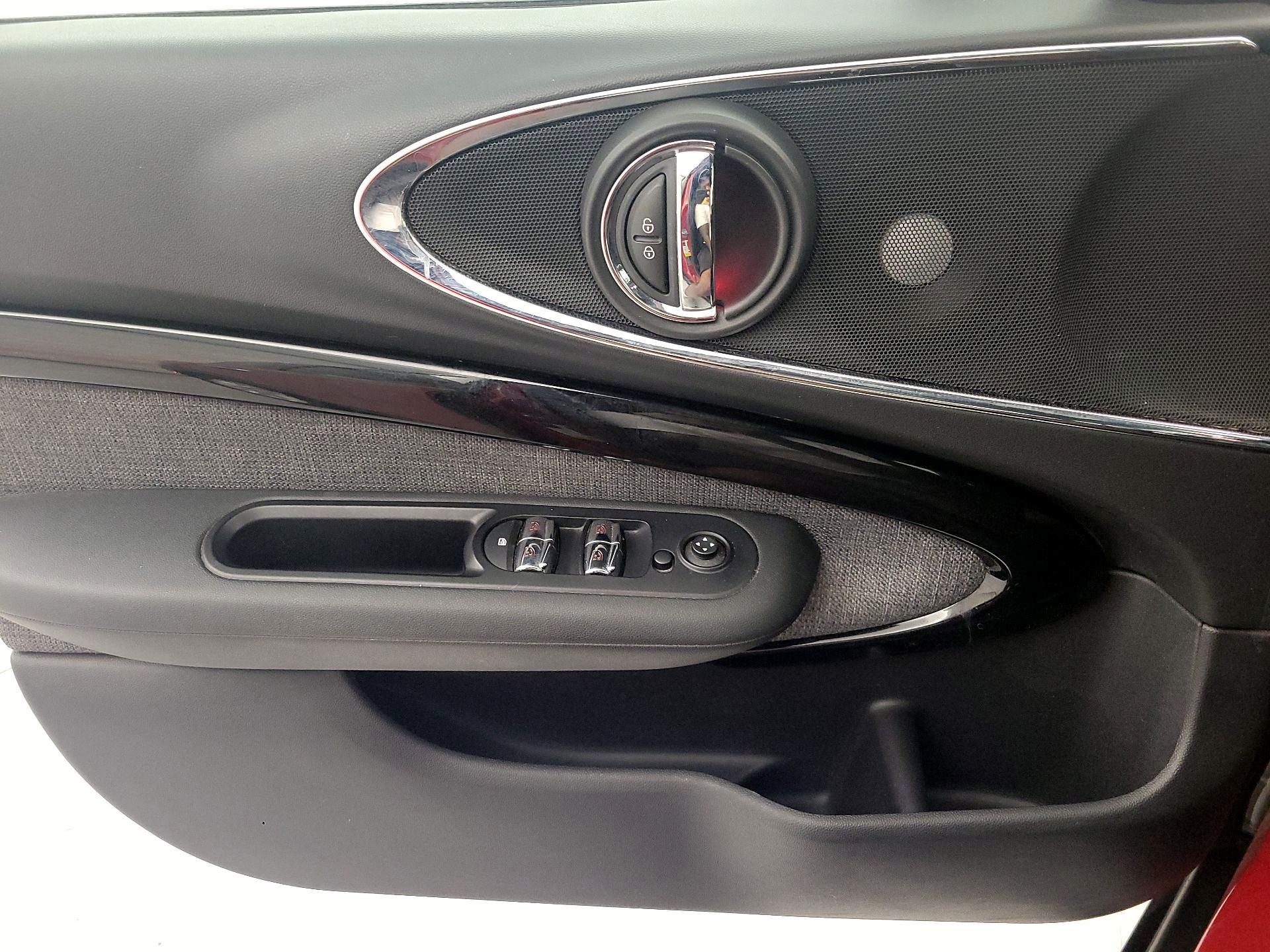 Thumbnail: 2016 MINI Cooper Clubman - 12