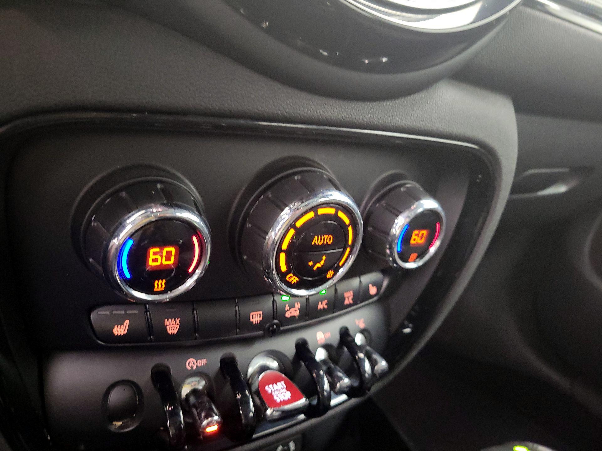 Thumbnail: 2016 MINI Cooper Clubman - 15