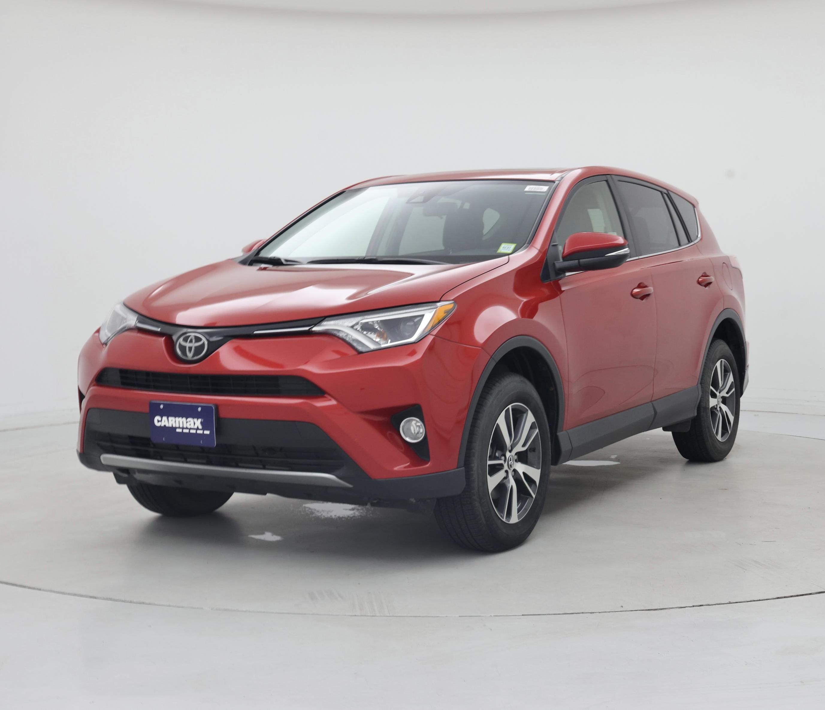 Thumbnail: 2017 Toyota RAV4 - 4