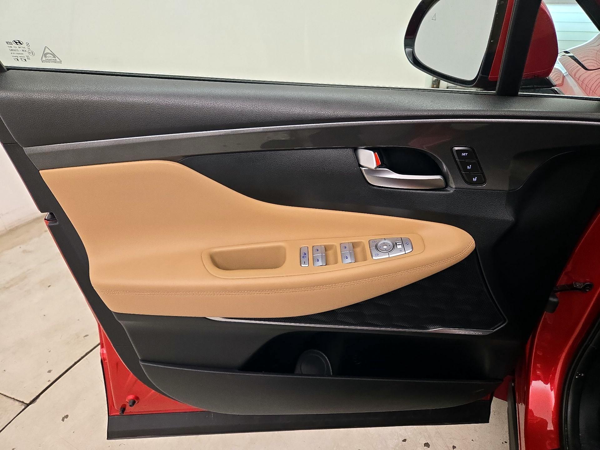 Thumbnail: 2023 Hyundai Santa Fe - 12