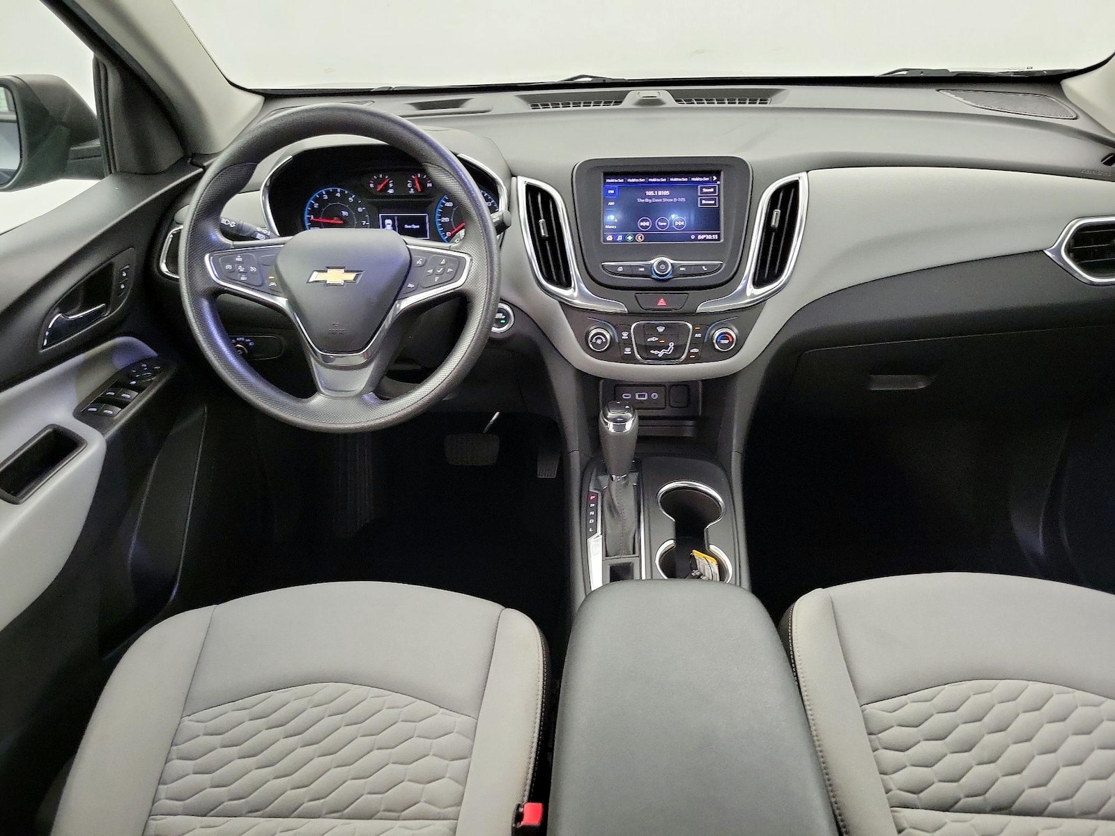 2021 Chevrolet Equinox LS - Photo 8
