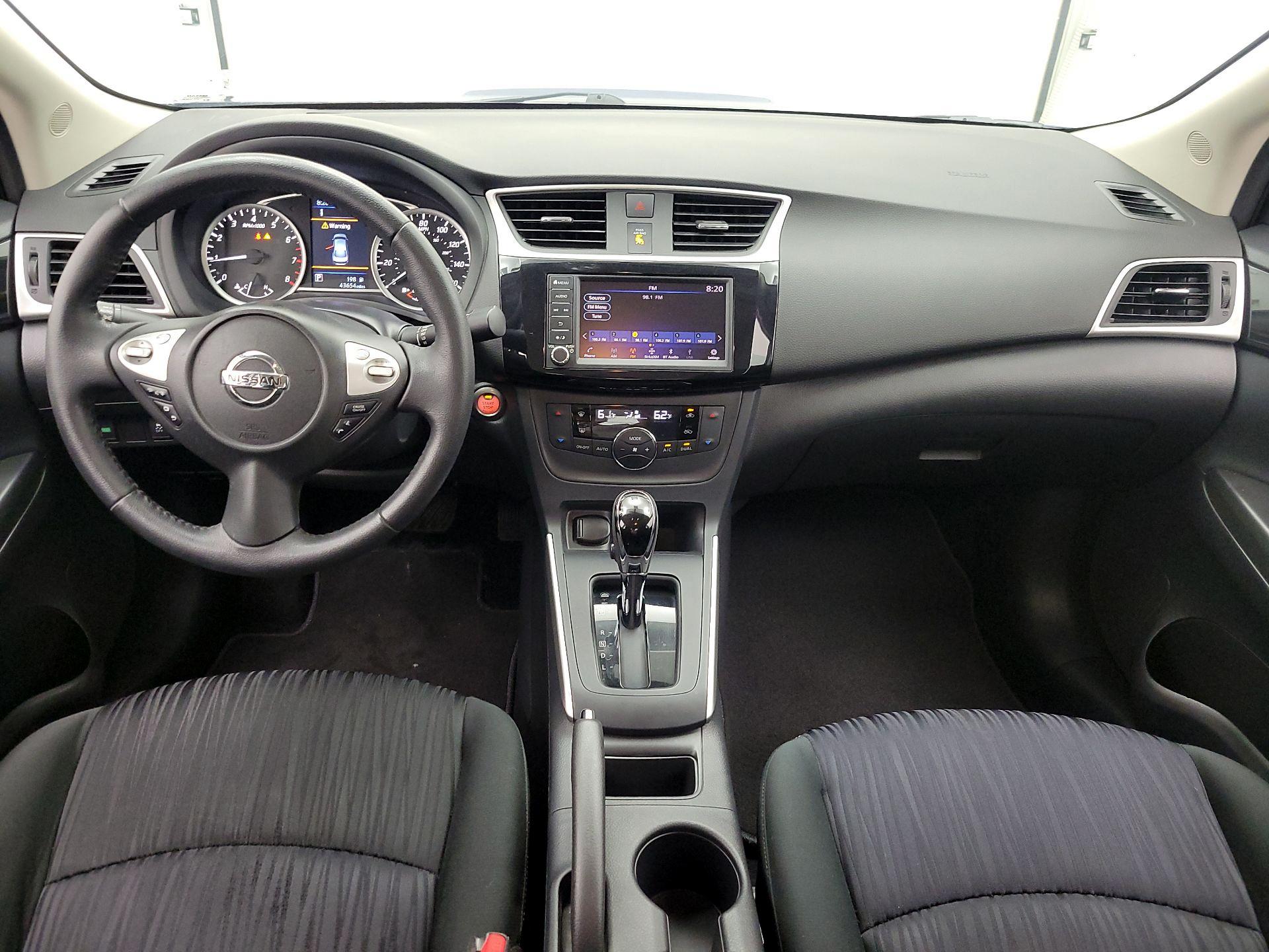 Thumbnail: 2019 Nissan Sentra - 9