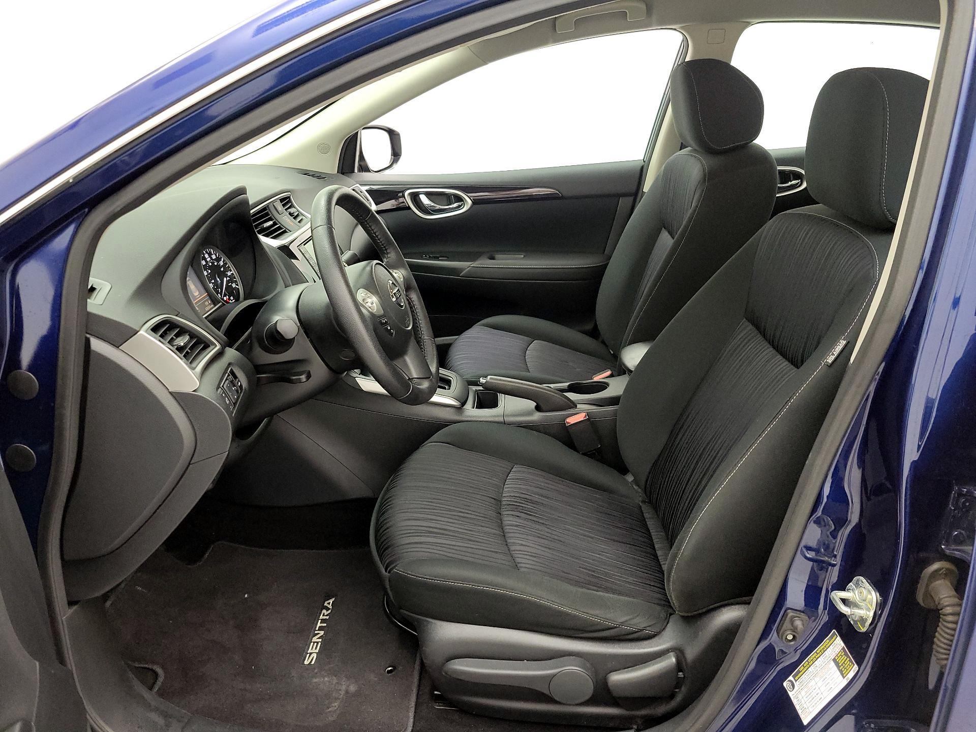 Thumbnail: 2019 Nissan Sentra - 11