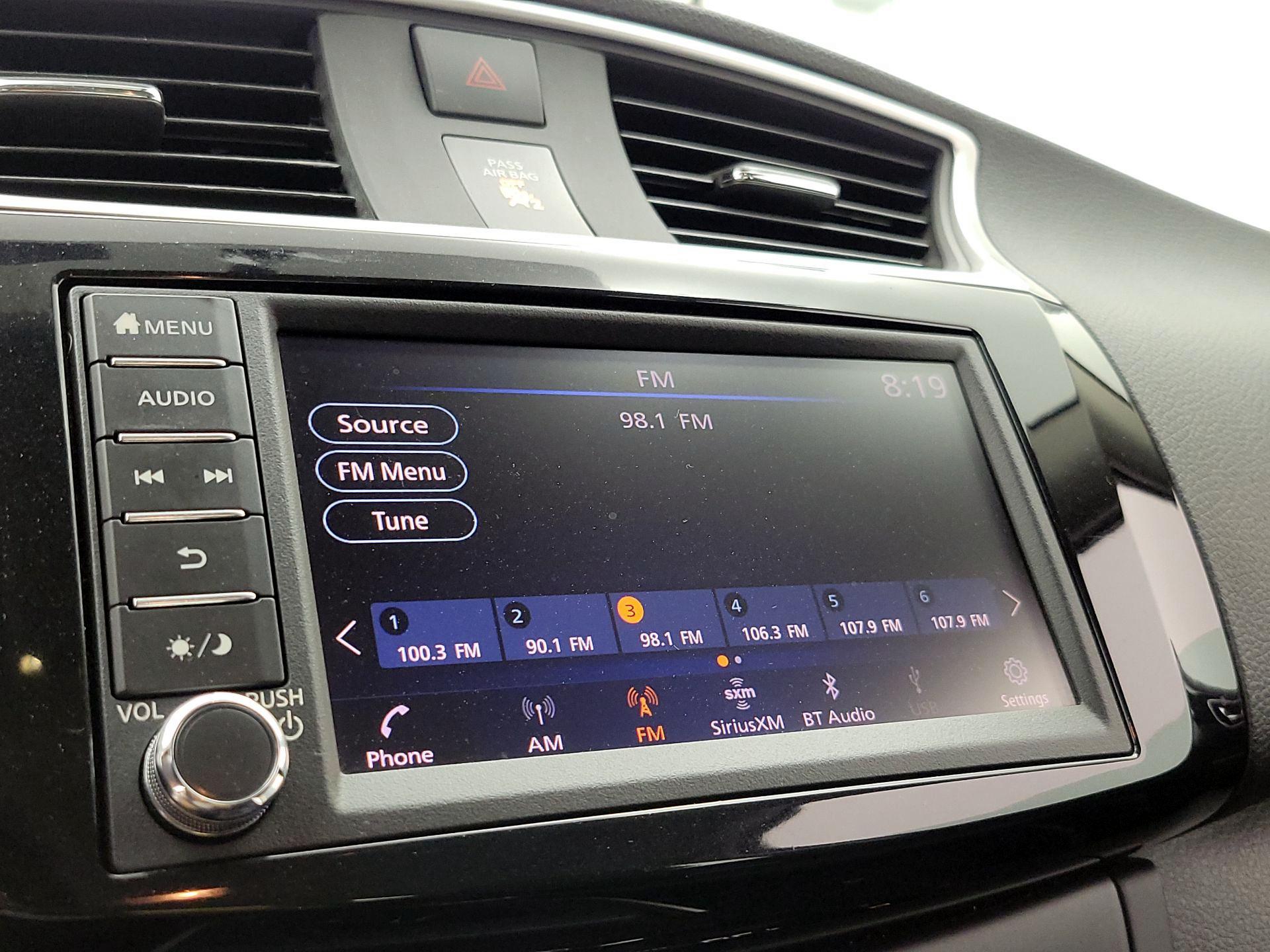 Thumbnail: 2019 Nissan Sentra - 15