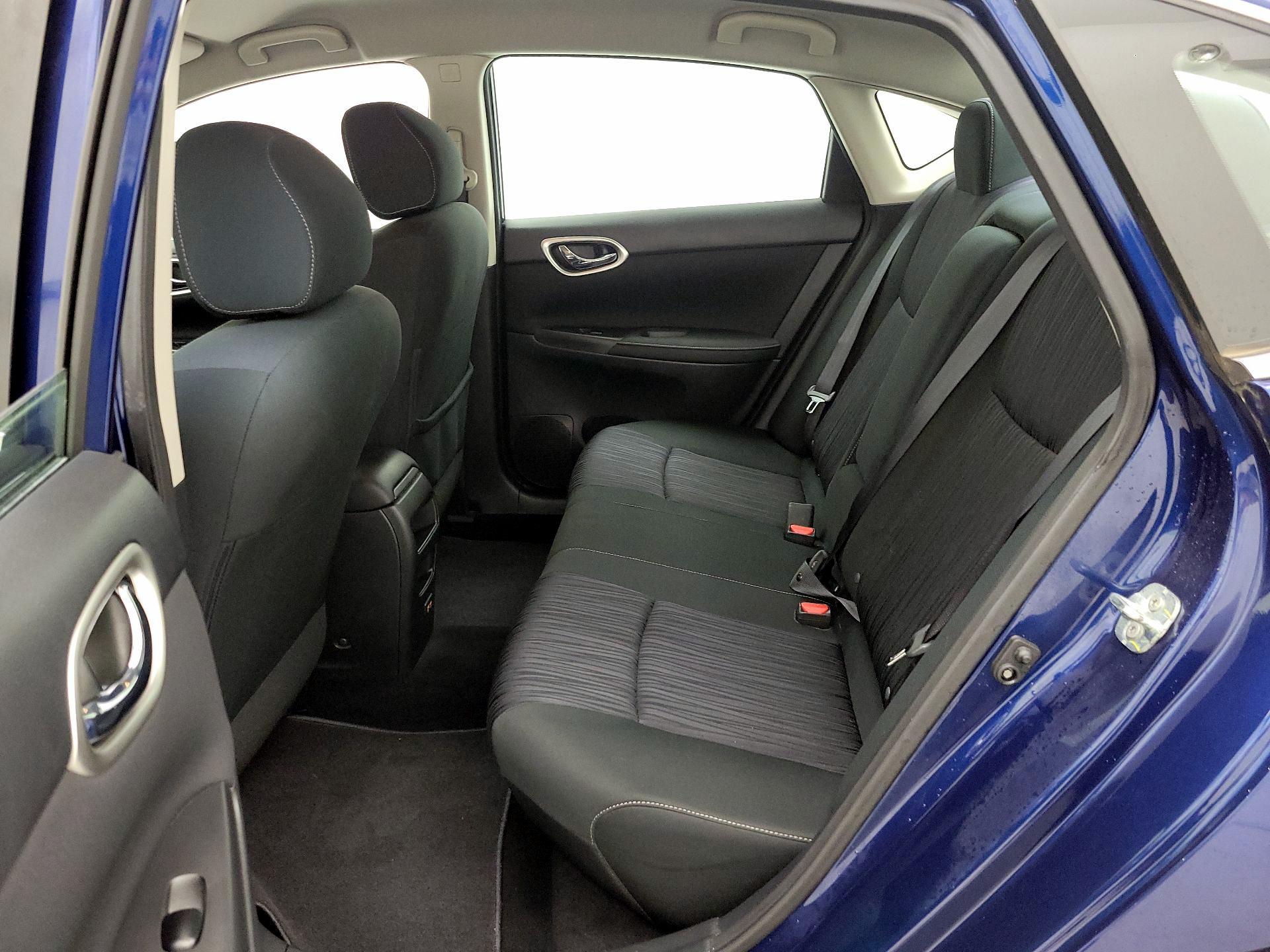 Thumbnail: 2019 Nissan Sentra - 18