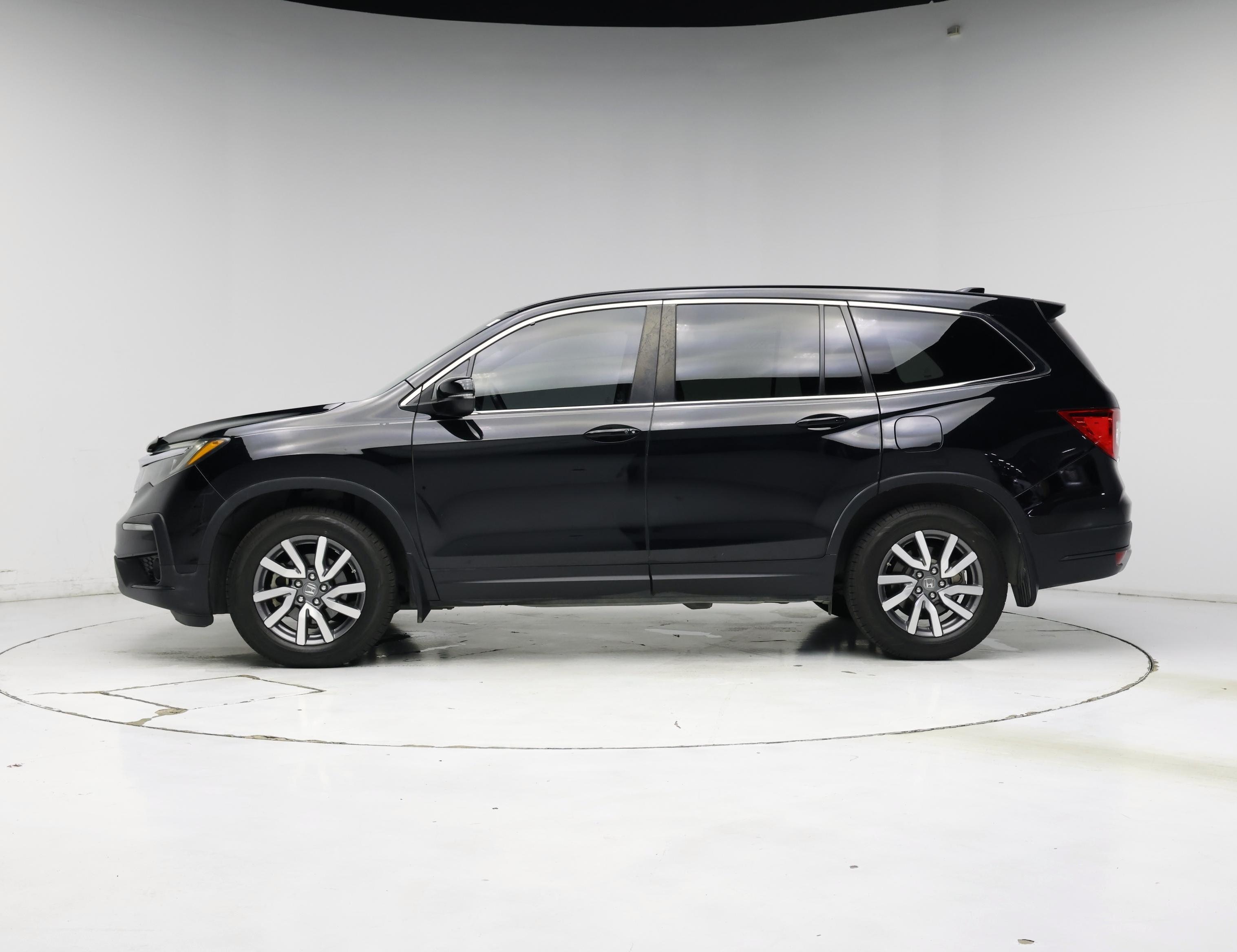 Thumbnail: 2020 Honda Pilot - 3
