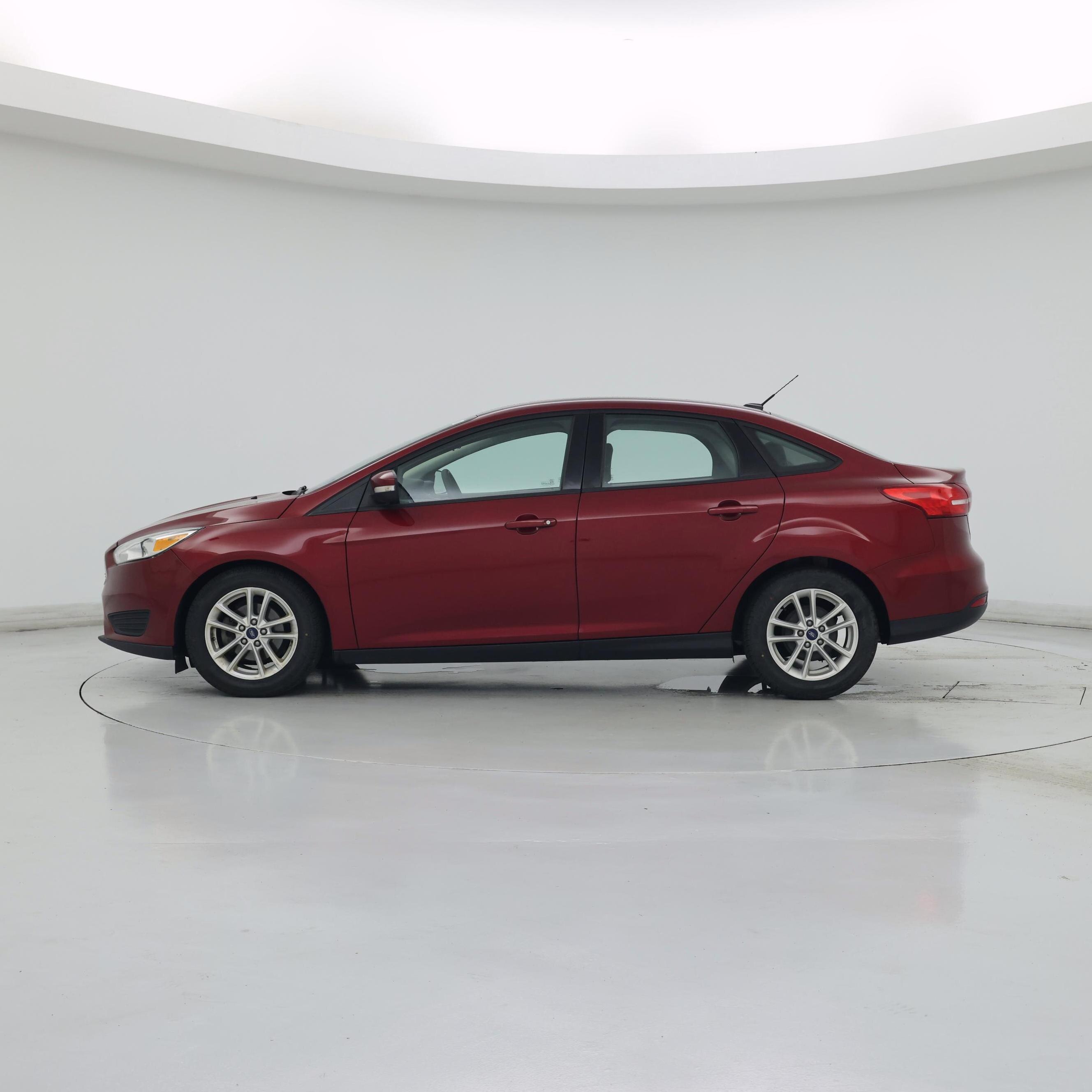 Thumbnail: 2017 Ford Focus - 3