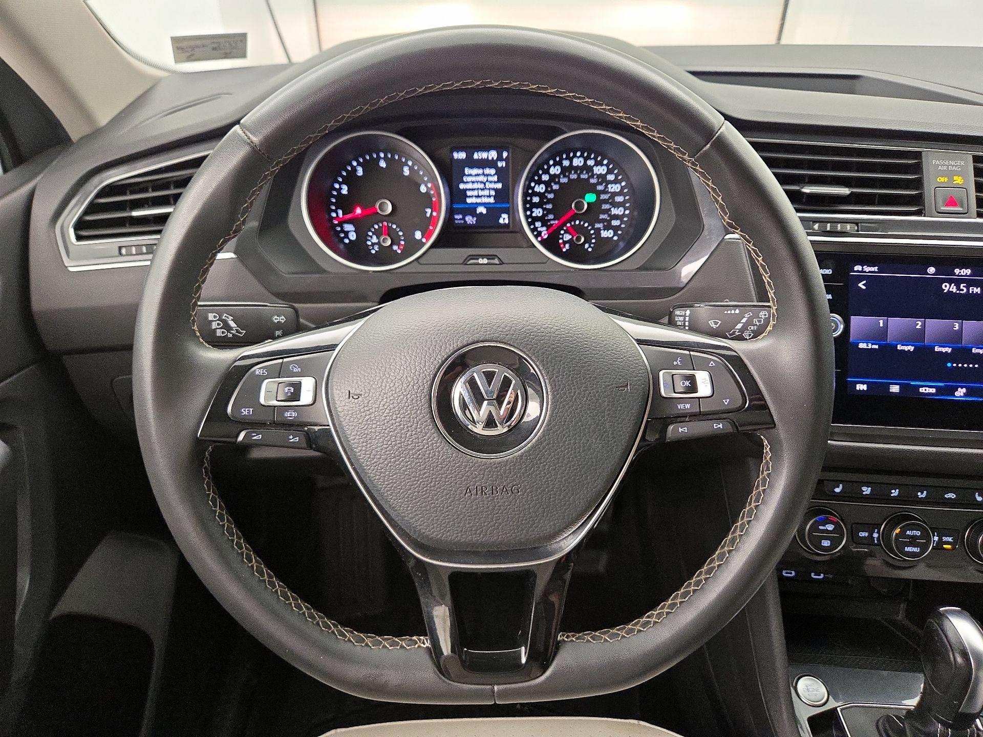 Thumbnail: 2021 Volkswagen Tiguan - 10