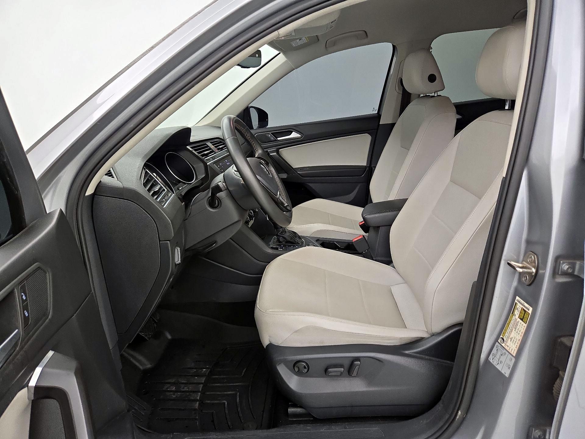 Thumbnail: 2021 Volkswagen Tiguan - 11
