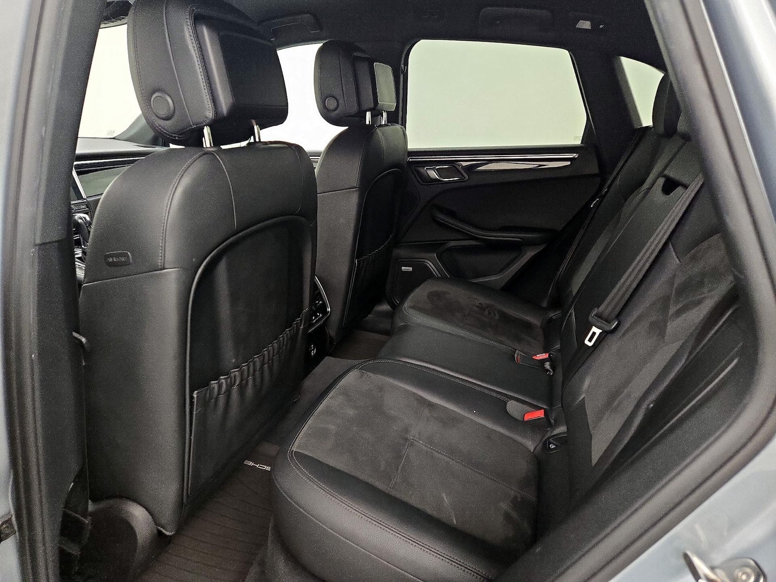2020 Porsche Macan Base - Photo 21
