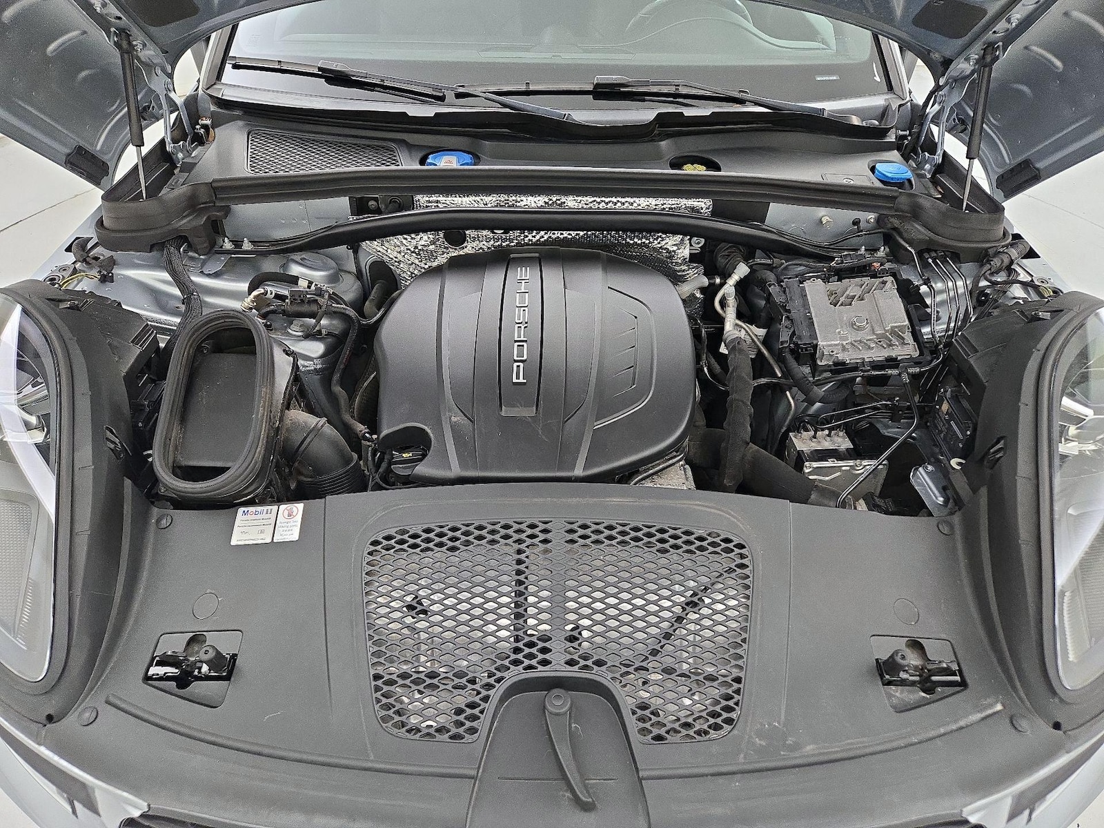 2020 Porsche Macan Base - Photo 23