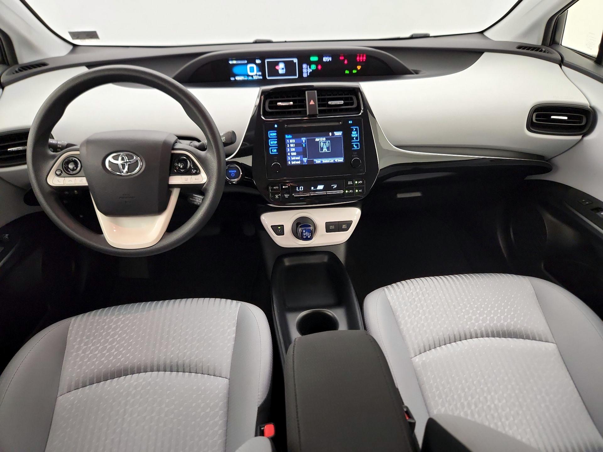 Thumbnail: 2018 Toyota Prius - 9