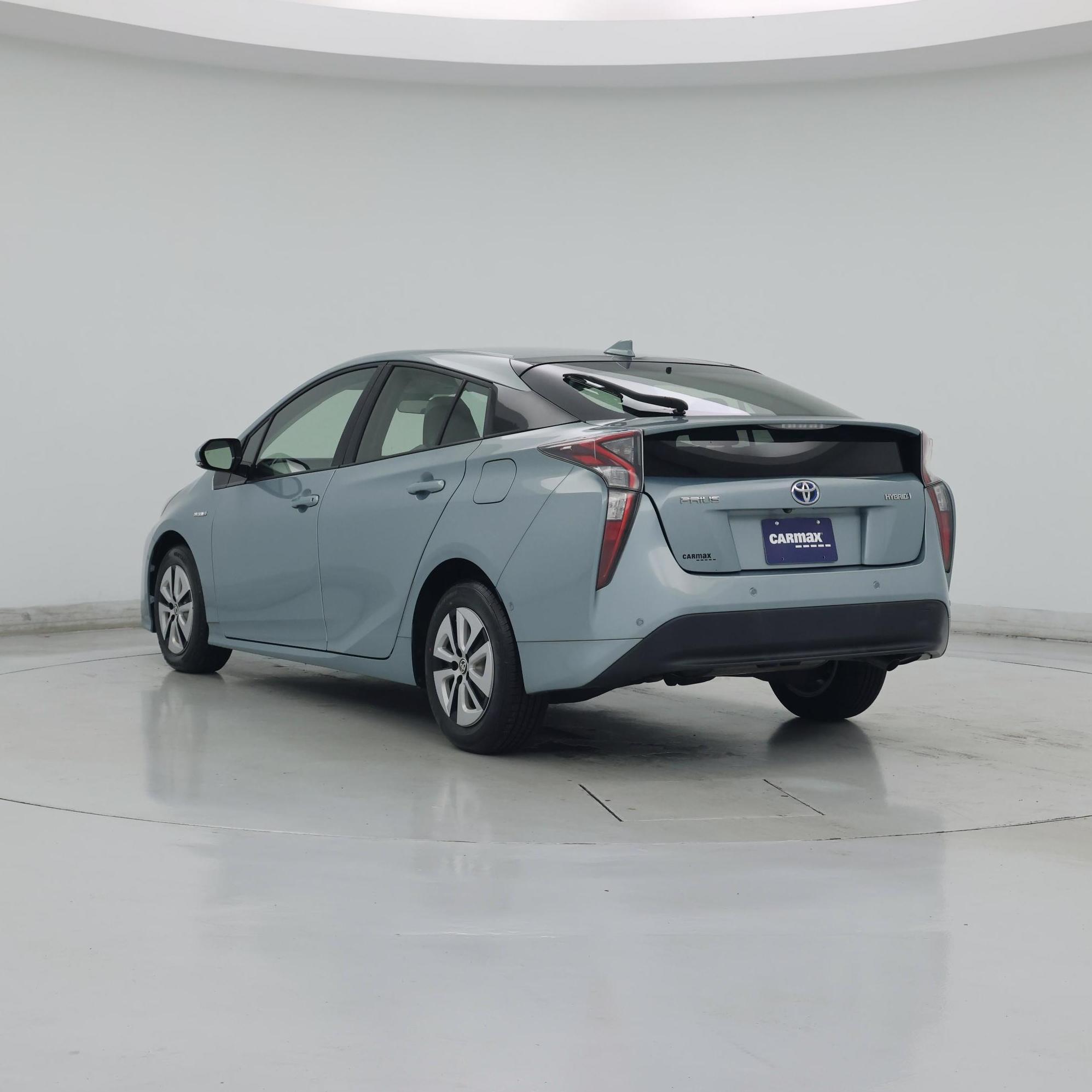Thumbnail: 2018 Toyota Prius - 2