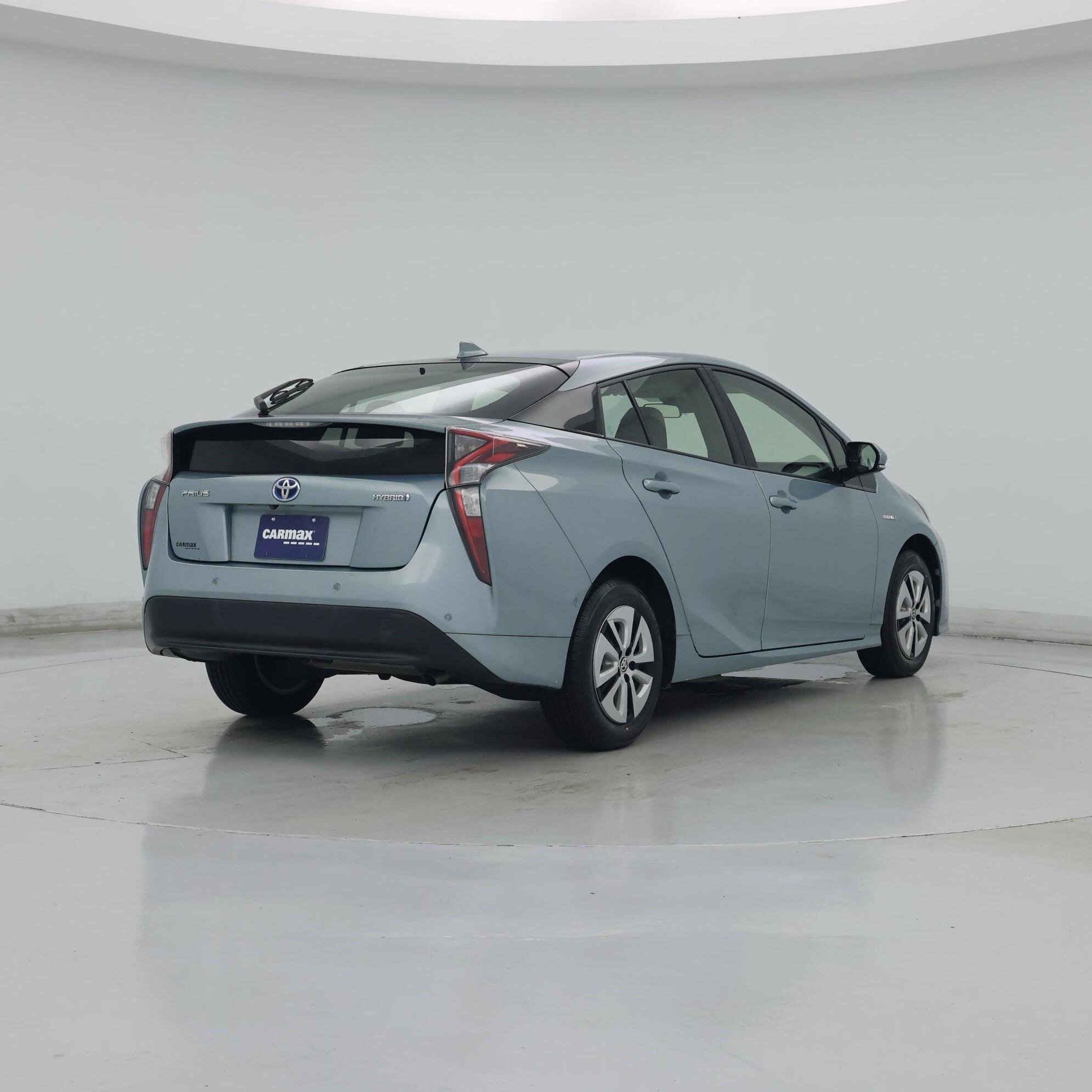 Thumbnail: 2018 Toyota Prius - 8