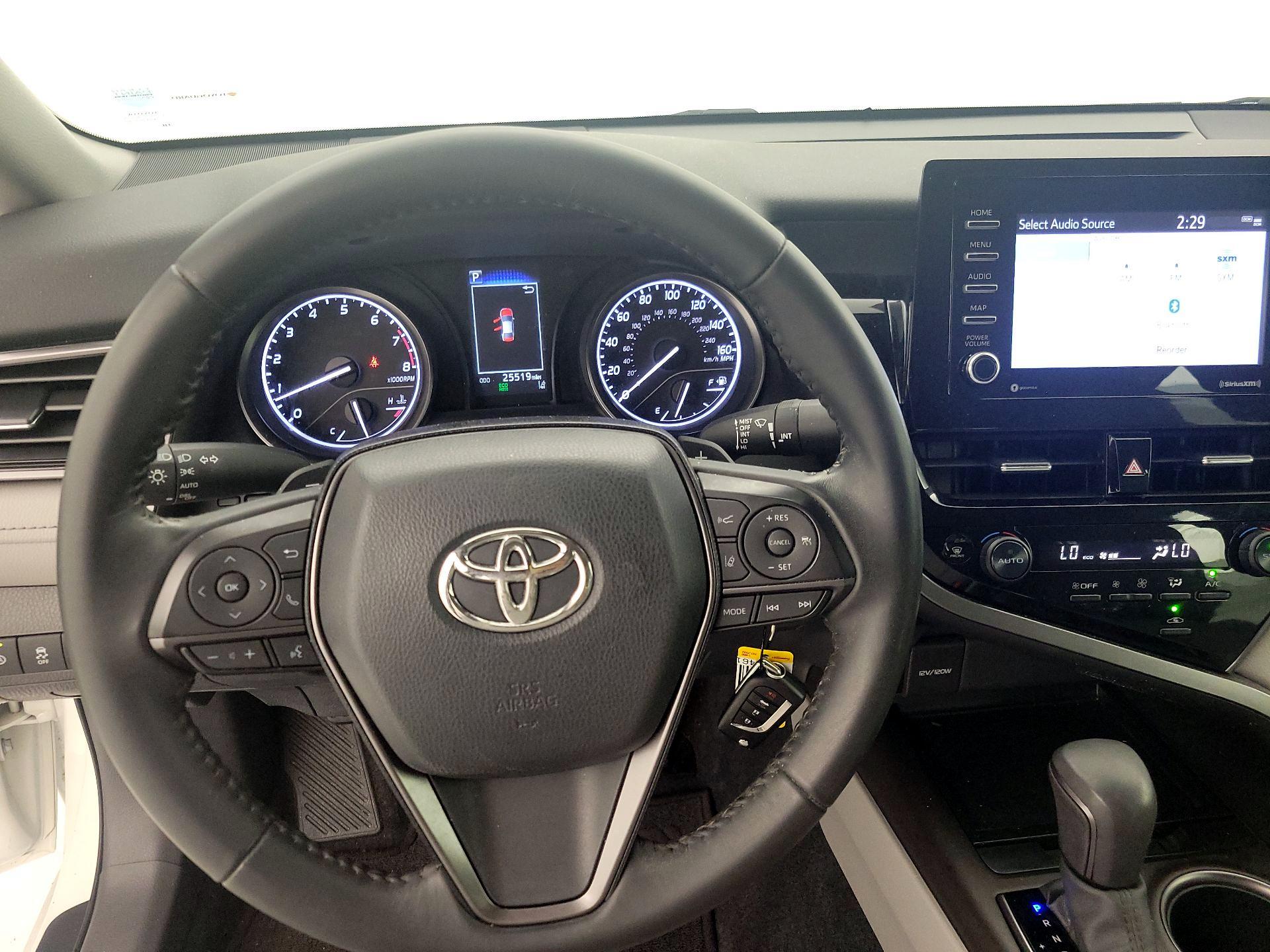 Thumbnail: 2022 Toyota Camry - 10