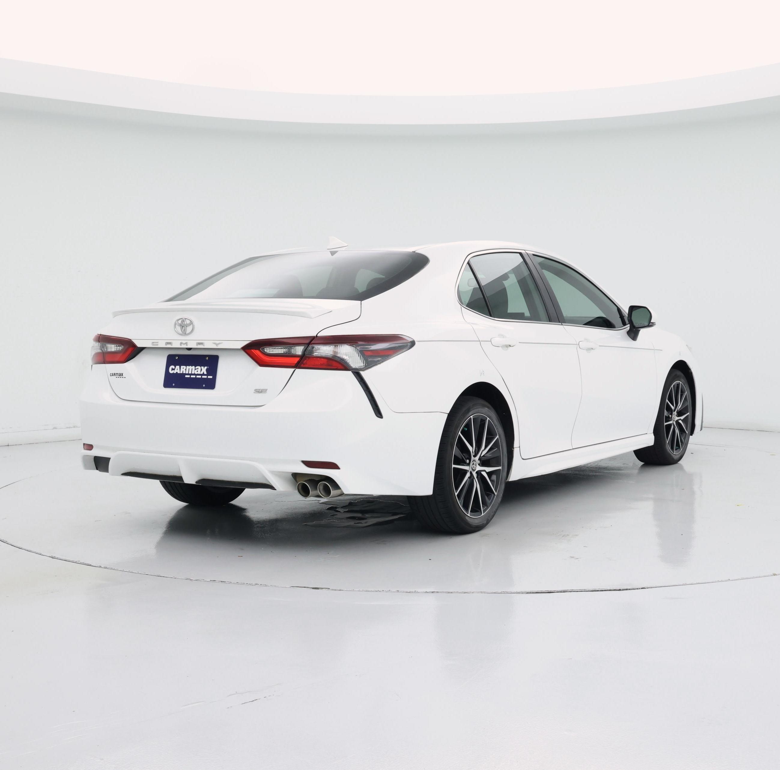 Thumbnail: 2022 Toyota Camry - 8