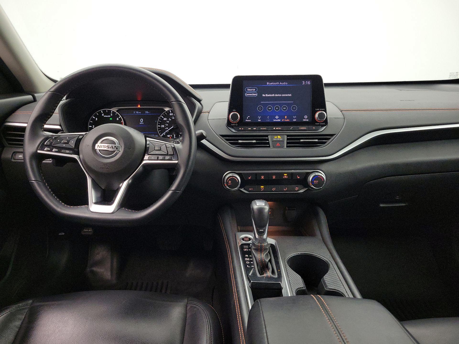 Thumbnail: 2020 Nissan Altima - 9
