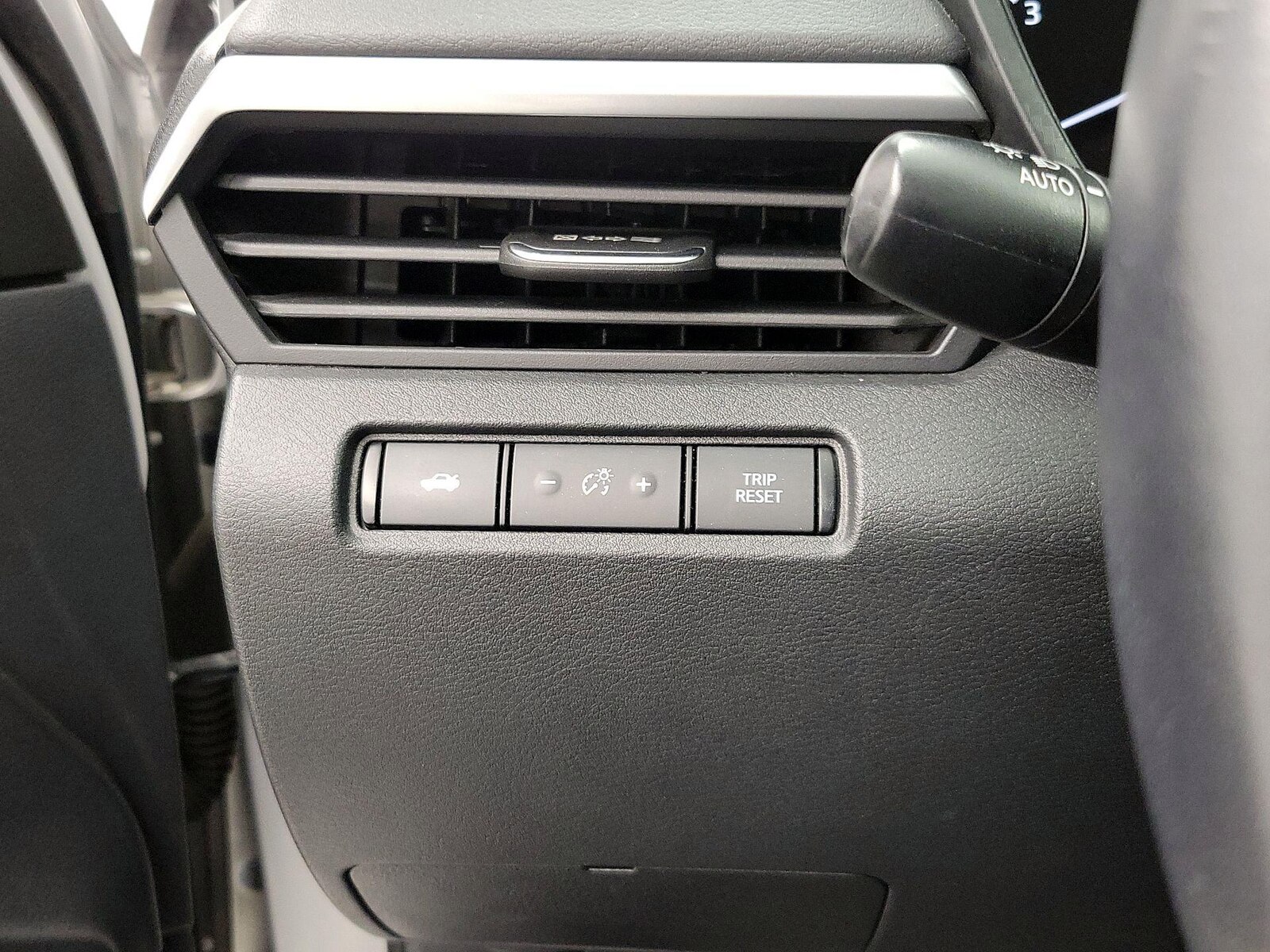 2020 Nissan Altima SR - Photo 14
