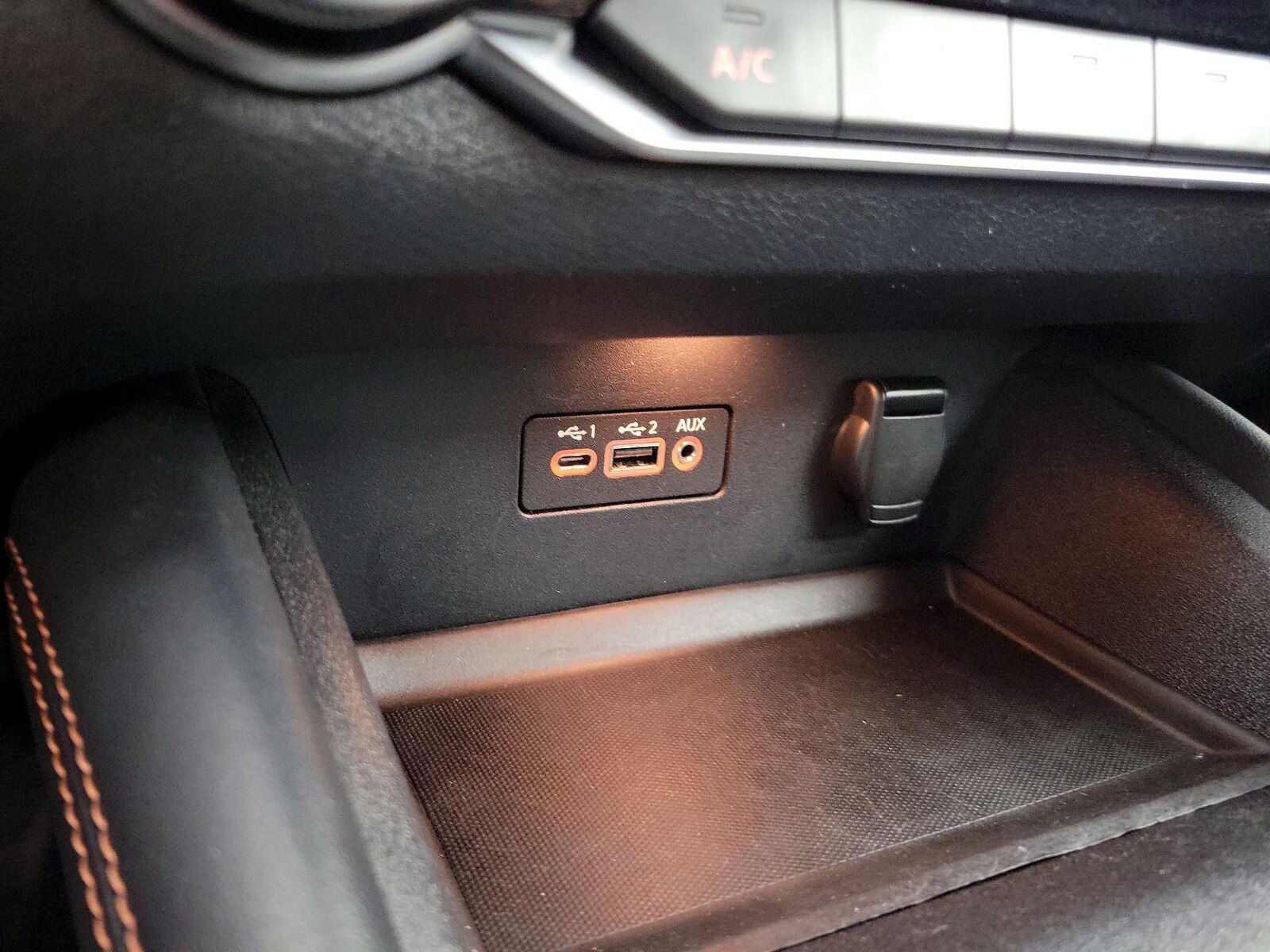 2020 Nissan Altima SR - Photo 19