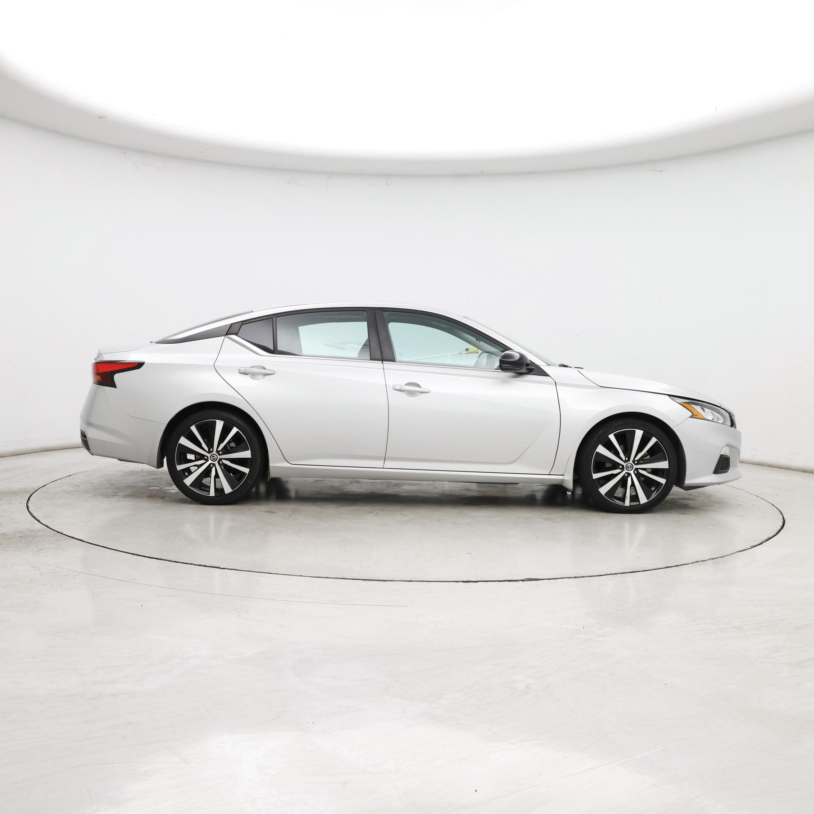 Thumbnail: 2020 Nissan Altima - 7