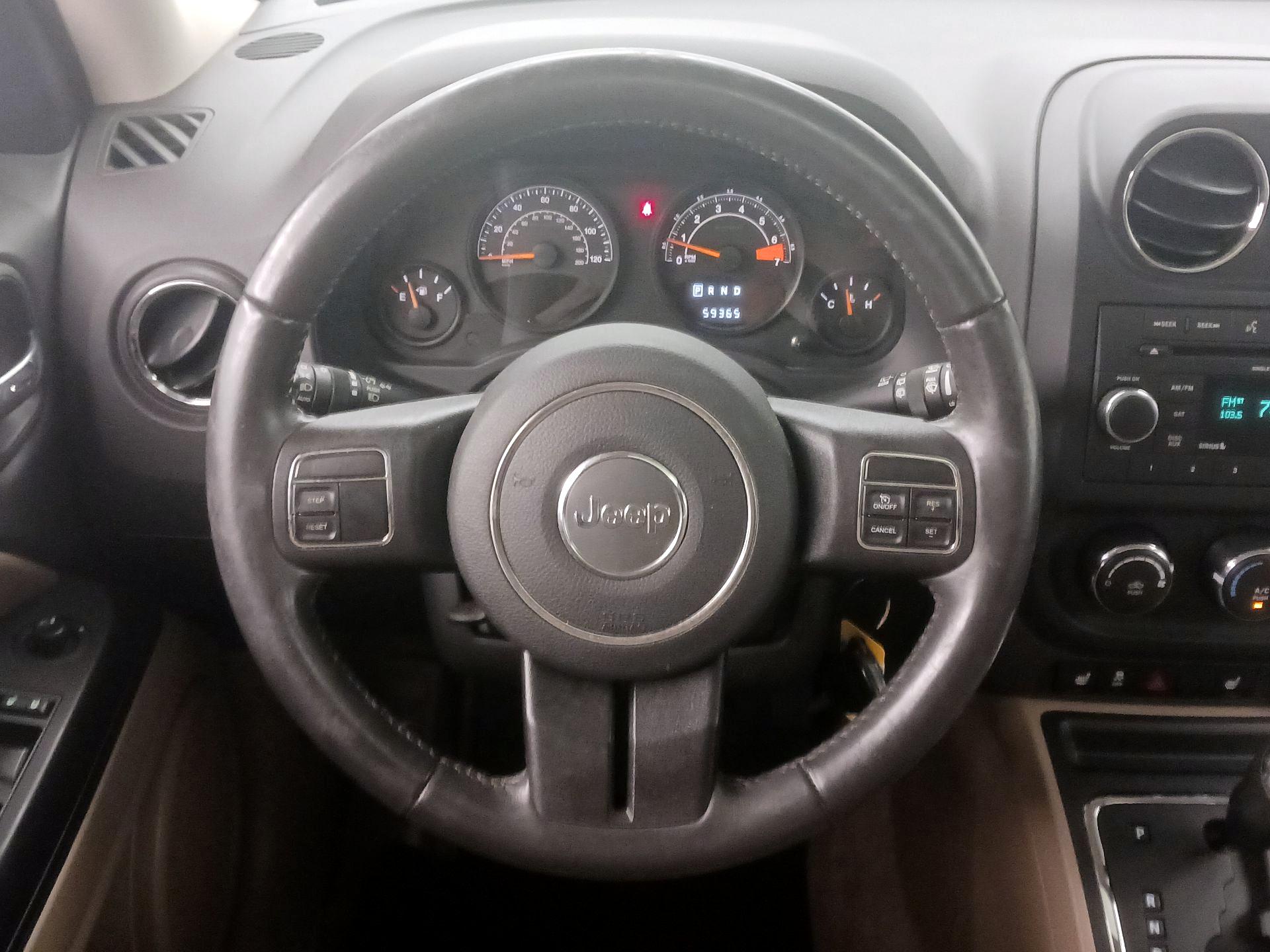 Thumbnail: 2017 Jeep Patriot - 10