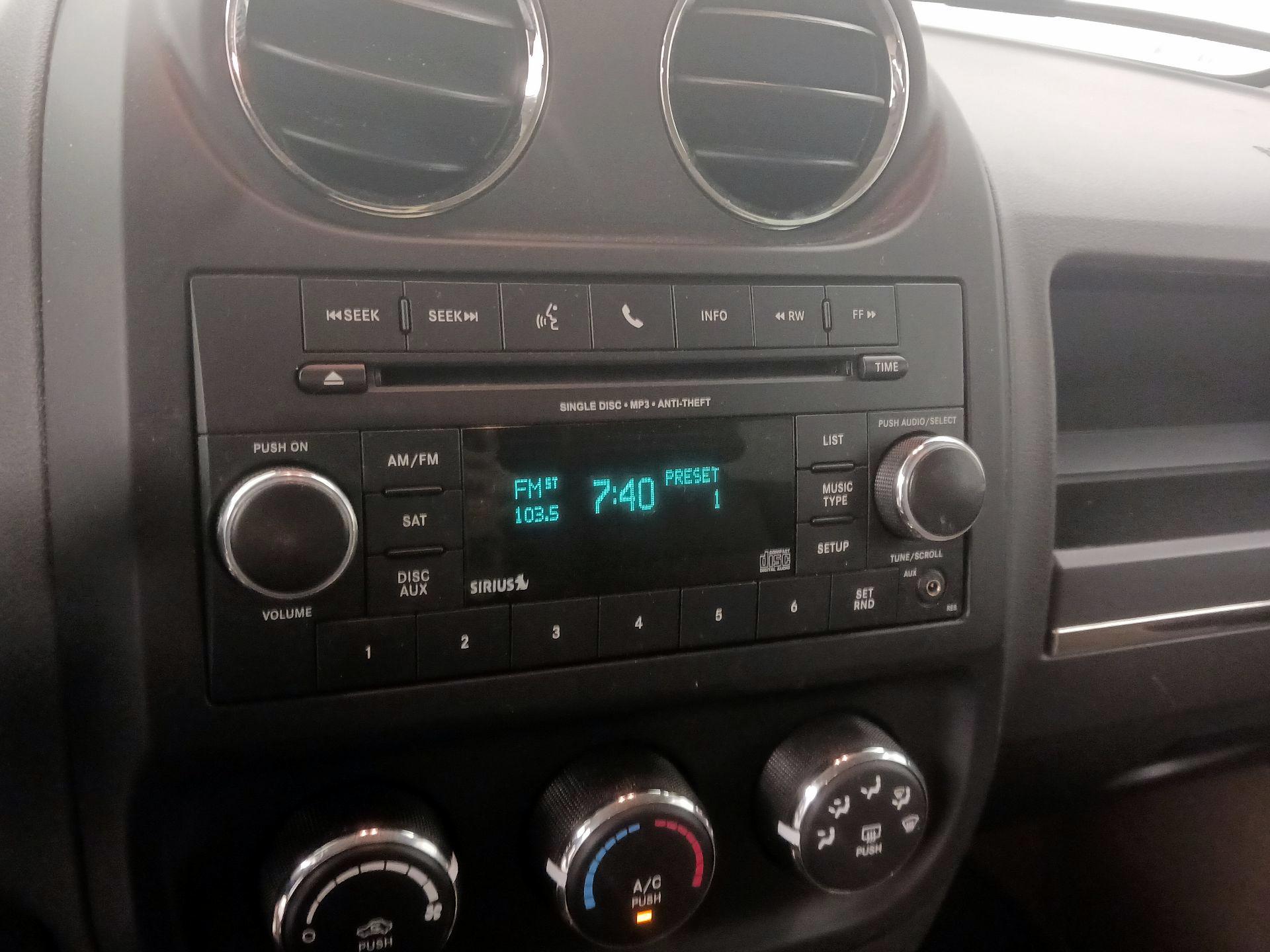 Thumbnail: 2017 Jeep Patriot - 13